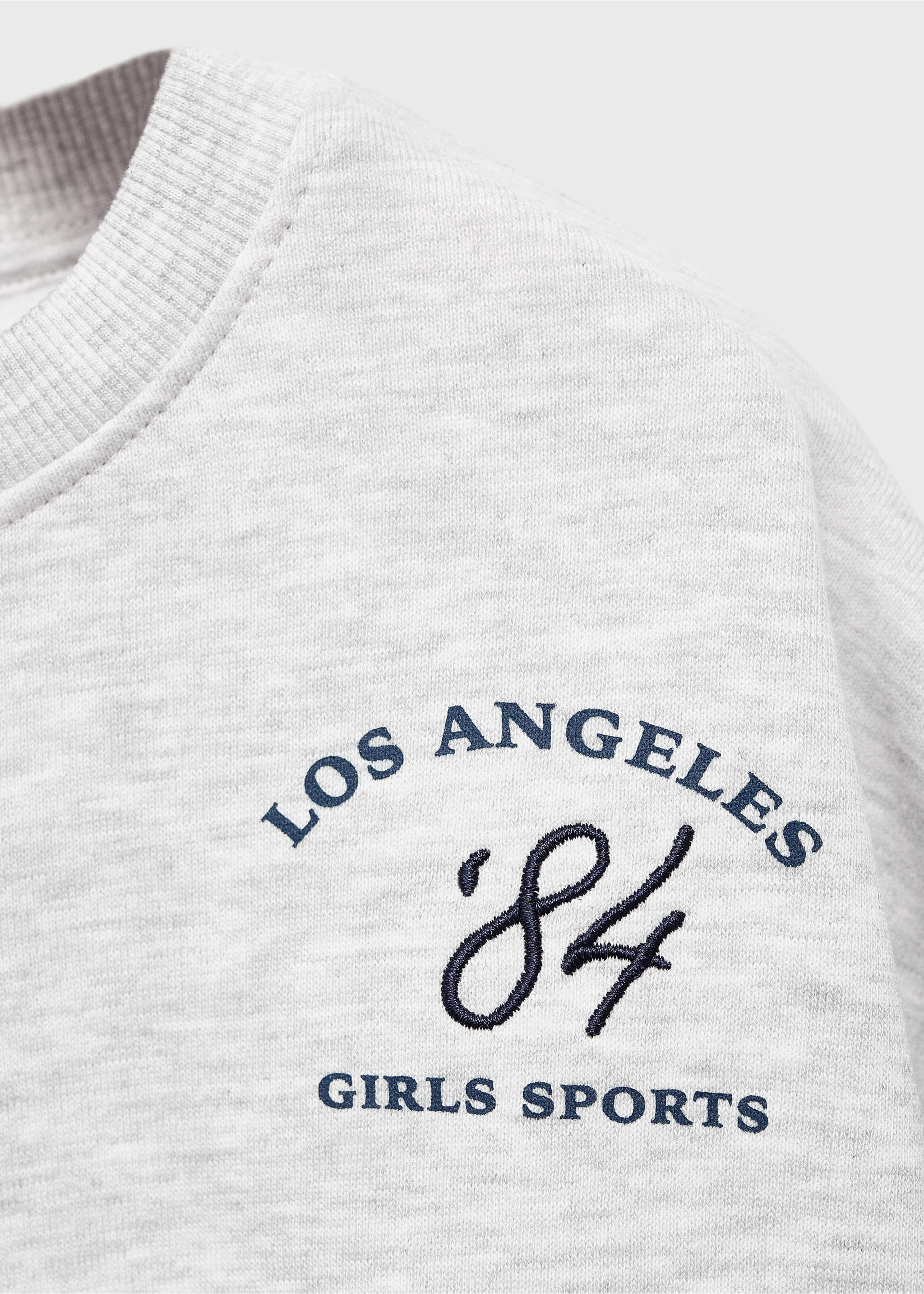 Sweatshirt mit Hemdsaum - Detail des Artikels 8, Hellgrau meliert. Ref: 17025161-00.
