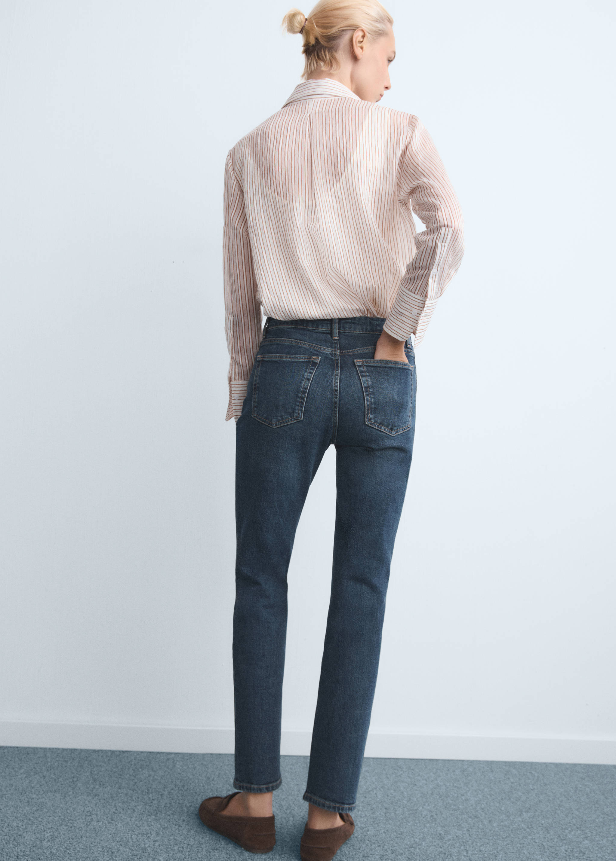 Mid-rise slim-fit jeans - Reverse of the article