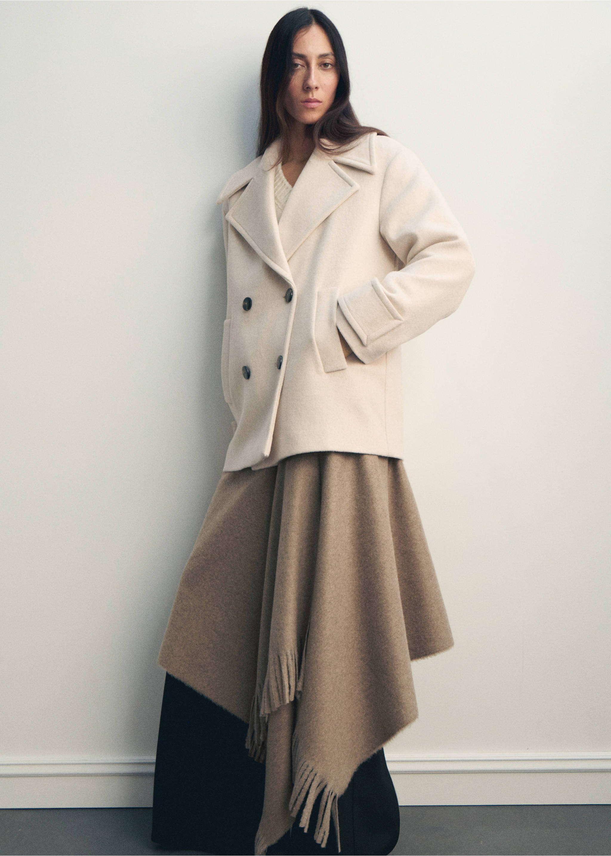 Double-breasted wool-blend coat - Details of the article 2, Light/Pastel Grey. Ref: 17025790-00.