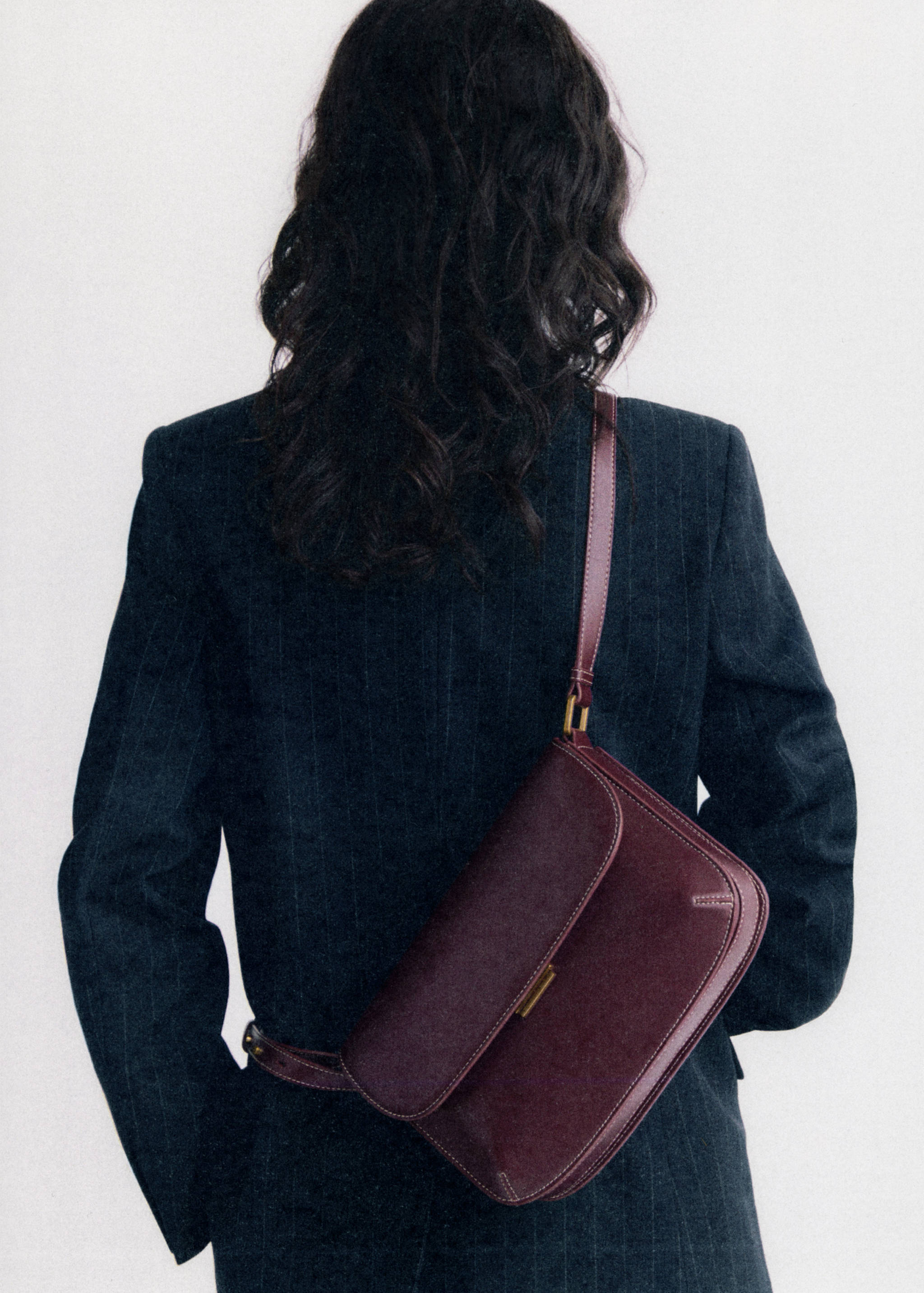 Crossbody bag with flap - General plane