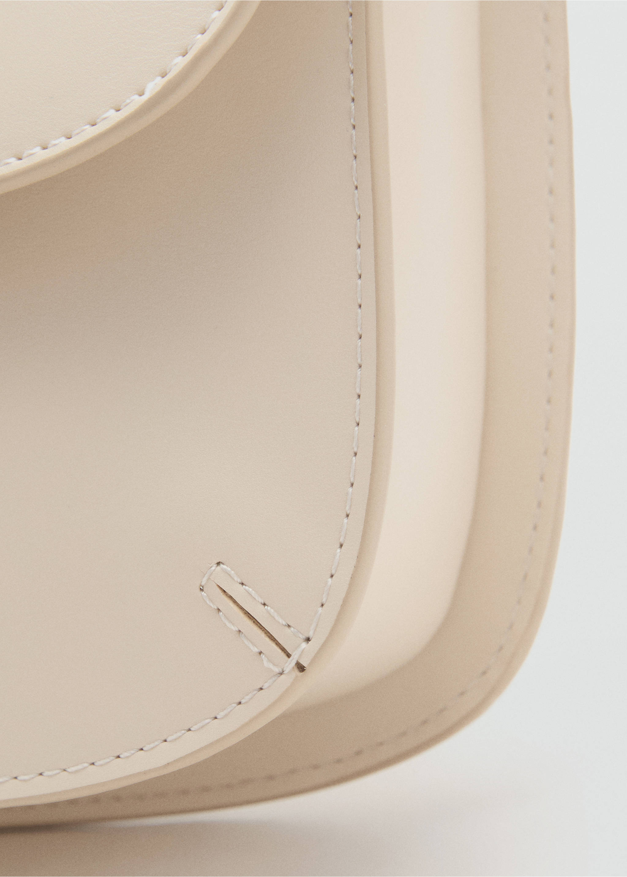 Crossbody bag with flap - Details of the article 3, Off White. Ref: 17025798-00.