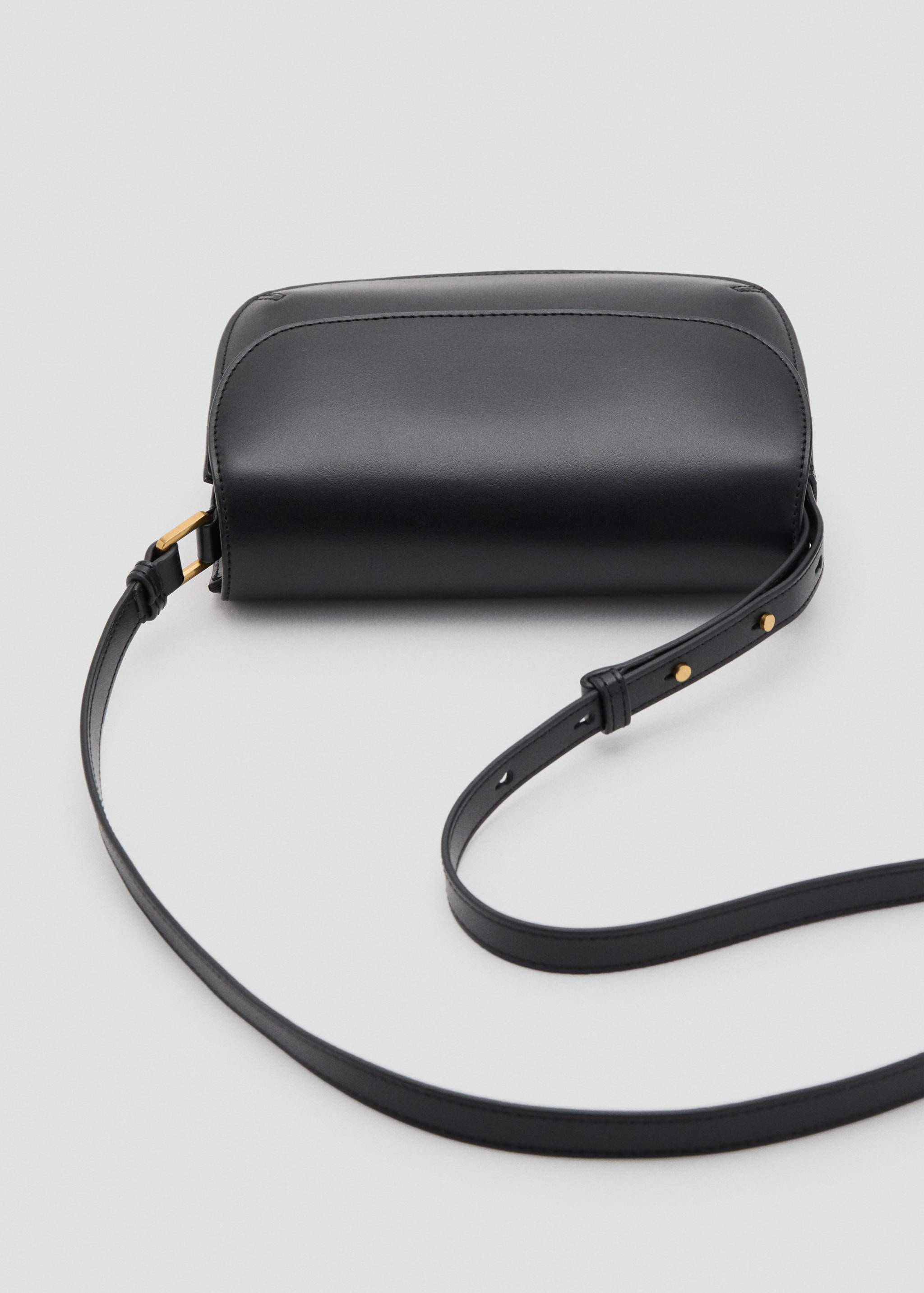 Crossbody bag with flap - Details of the article 4