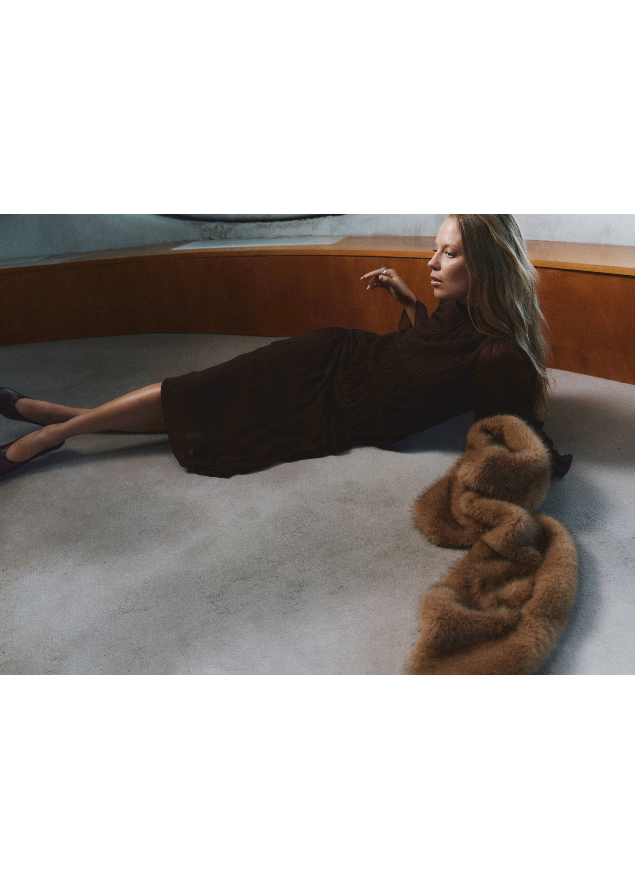 Dark brown long-sleeved high-neck dress with gathered detail, Chocolate. Ref: 17025815-00.