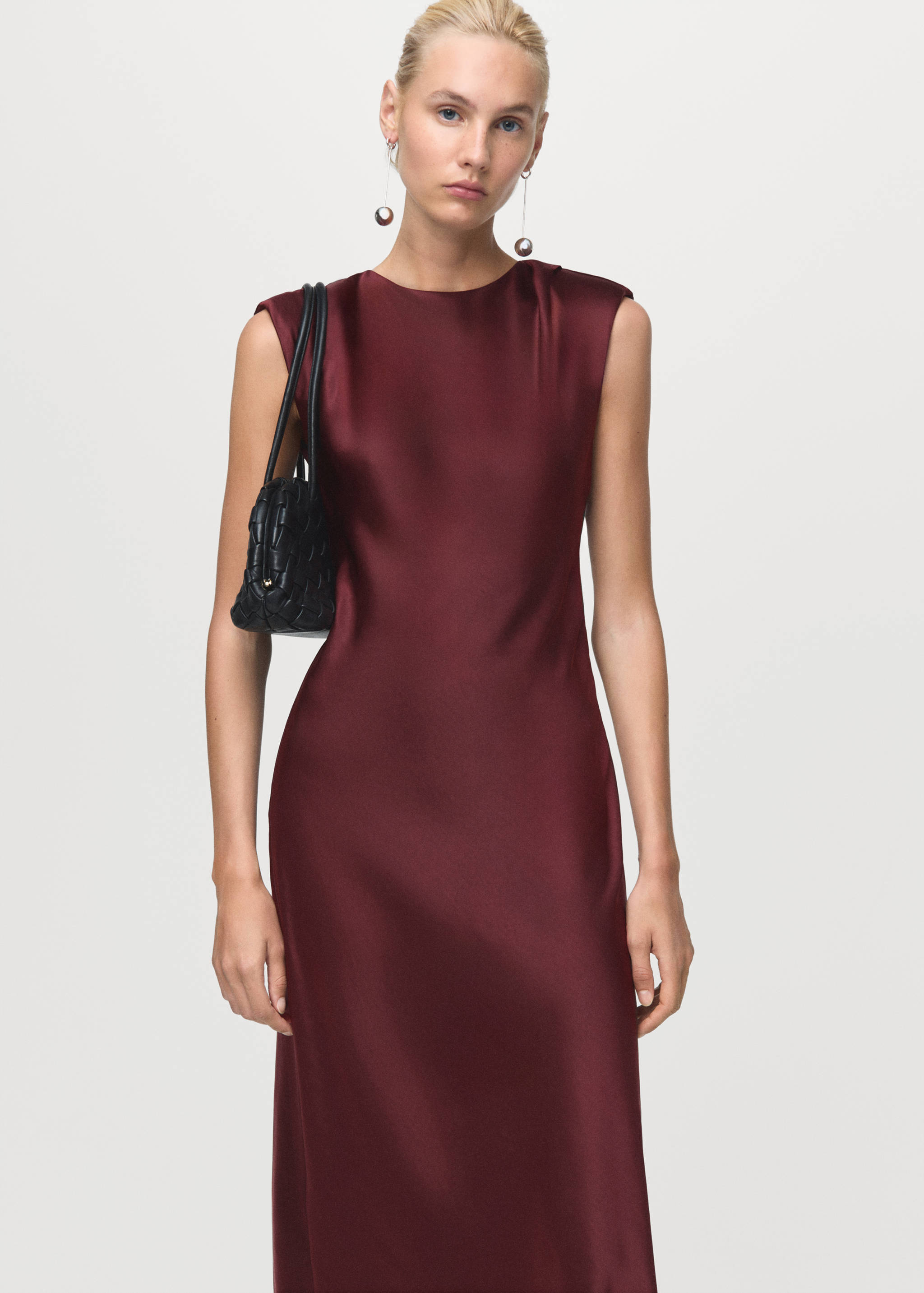 Fitted satin dress - Medium plane
