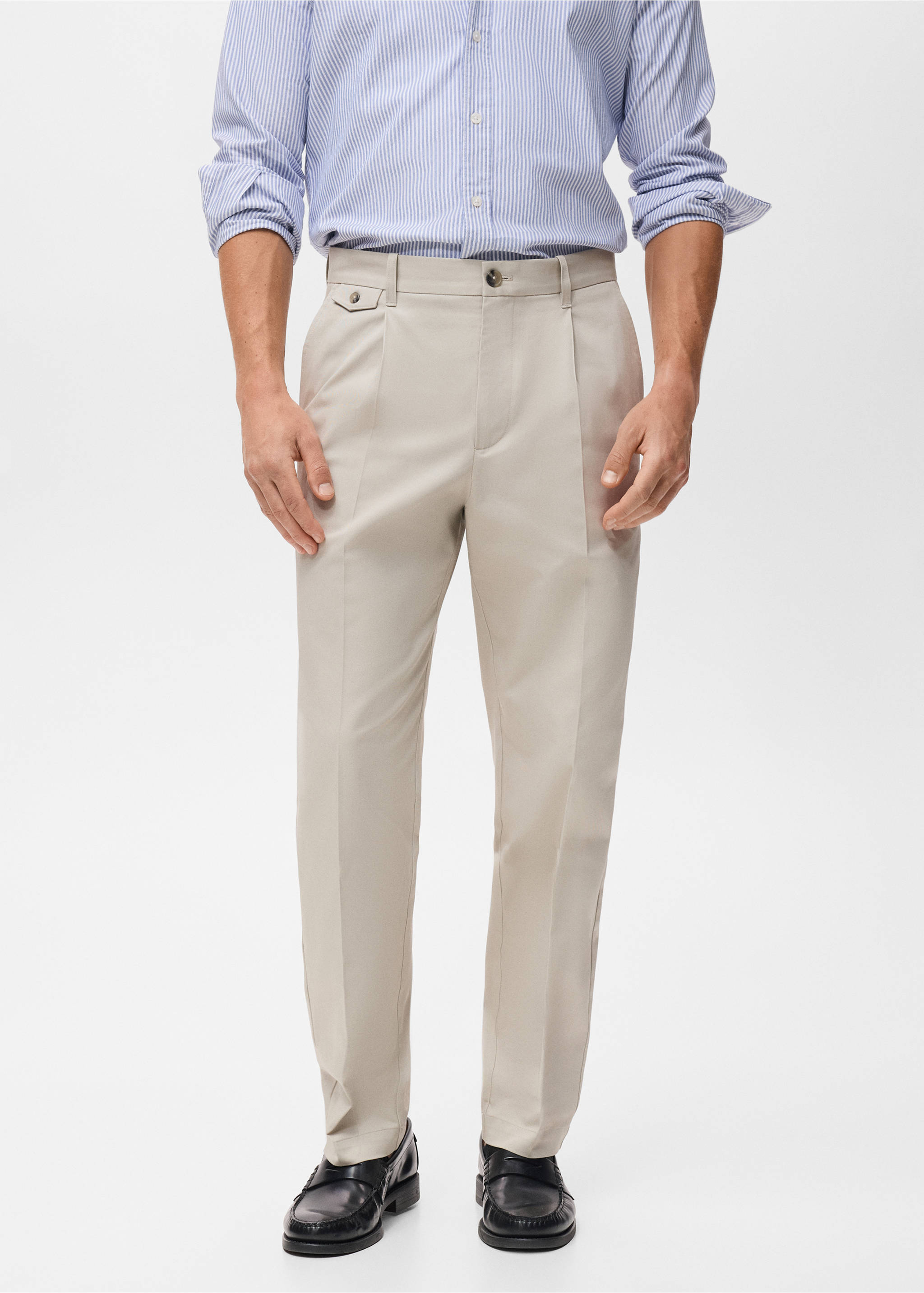 Regular fit pleated cotton trousers - Medium plane, Sand. Ref: 17025970-00.