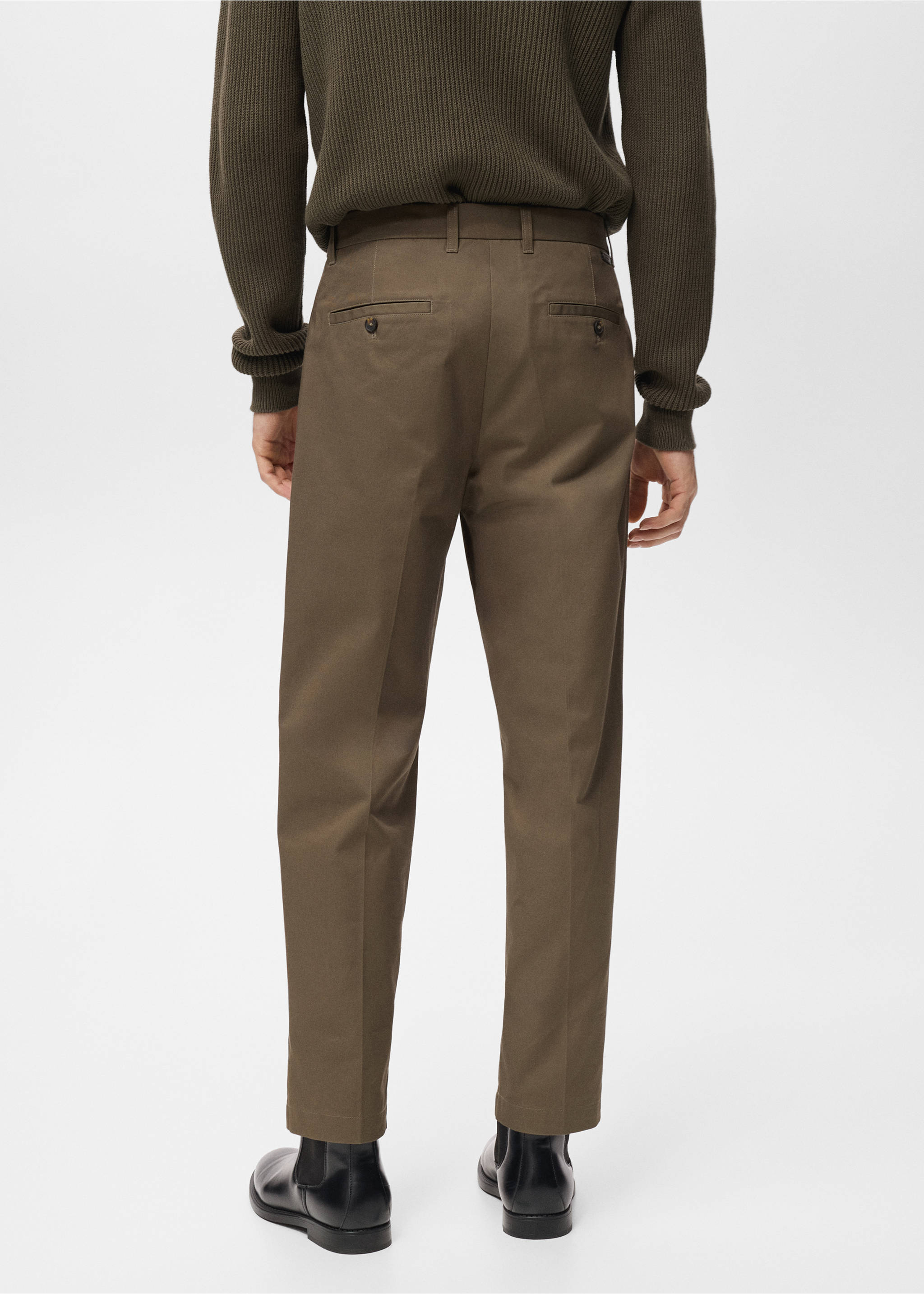 Regular fit pleated cotton trousers - Reverse of the article, Brown. Ref: 17025970-00.
