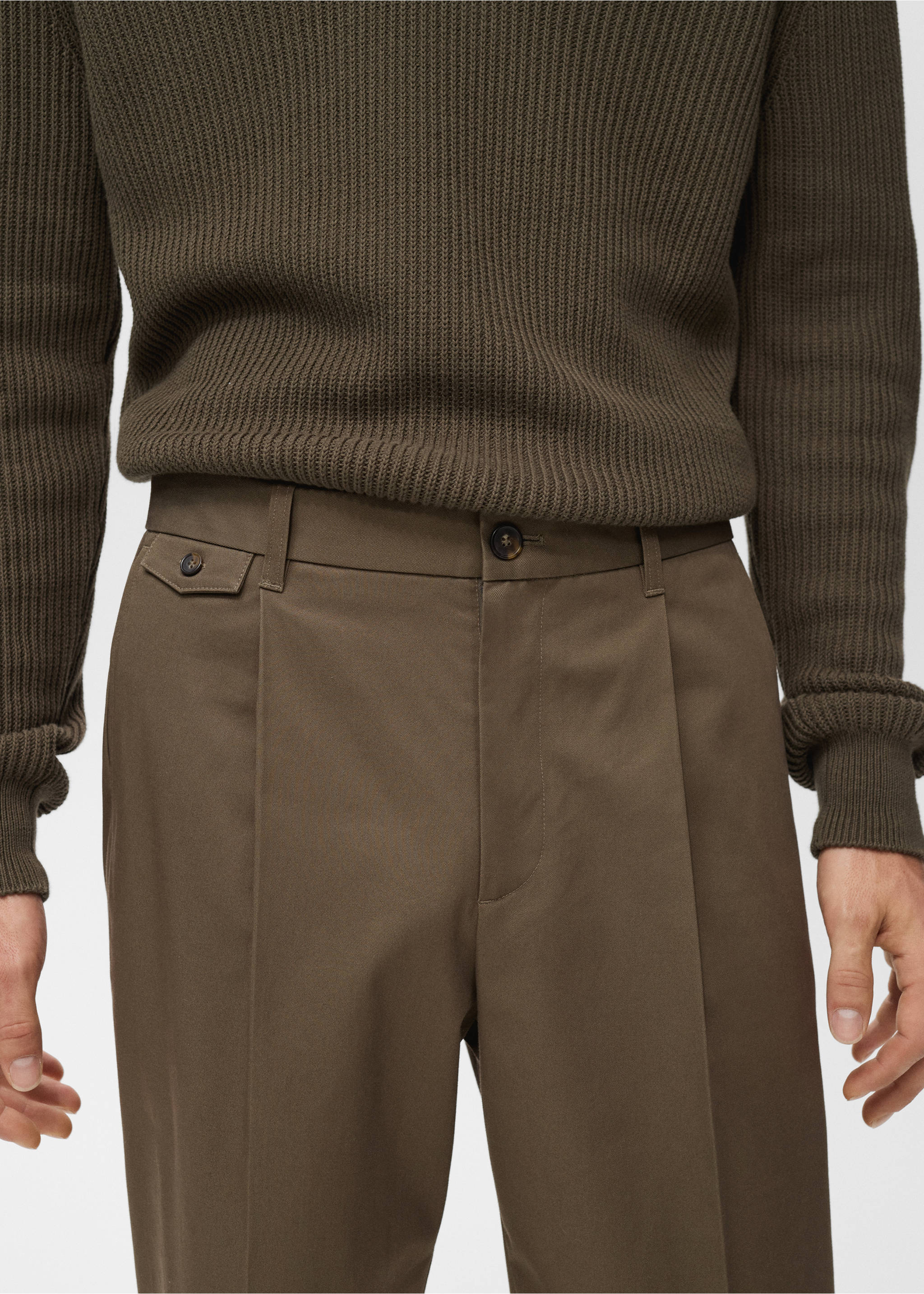 Regular fit pleated cotton trousers - Details of the article 1, Brown. Ref: 17025970-00.