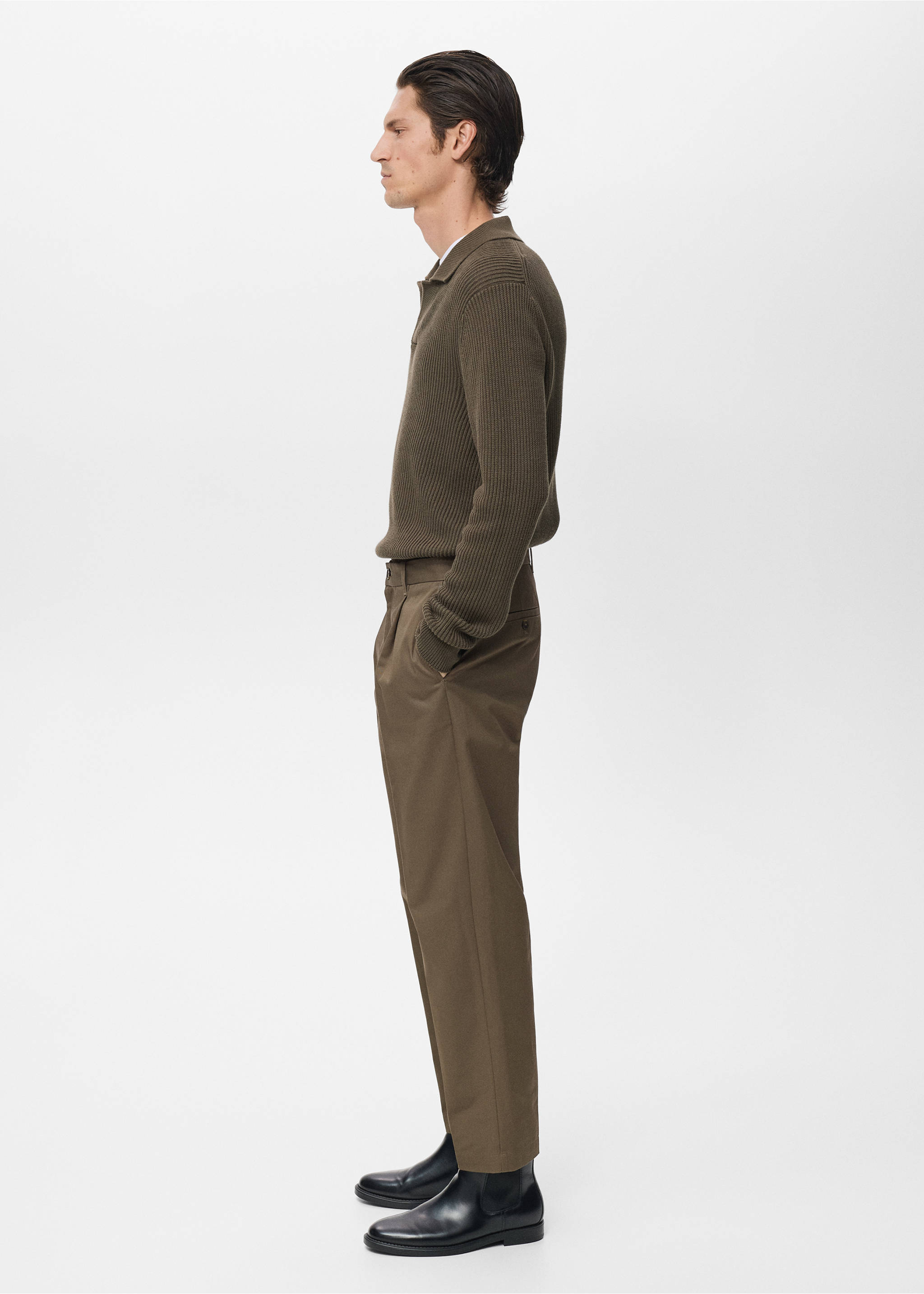 Regular fit pleated cotton trousers - Details of the article 6, Brown. Ref: 17025970-00.