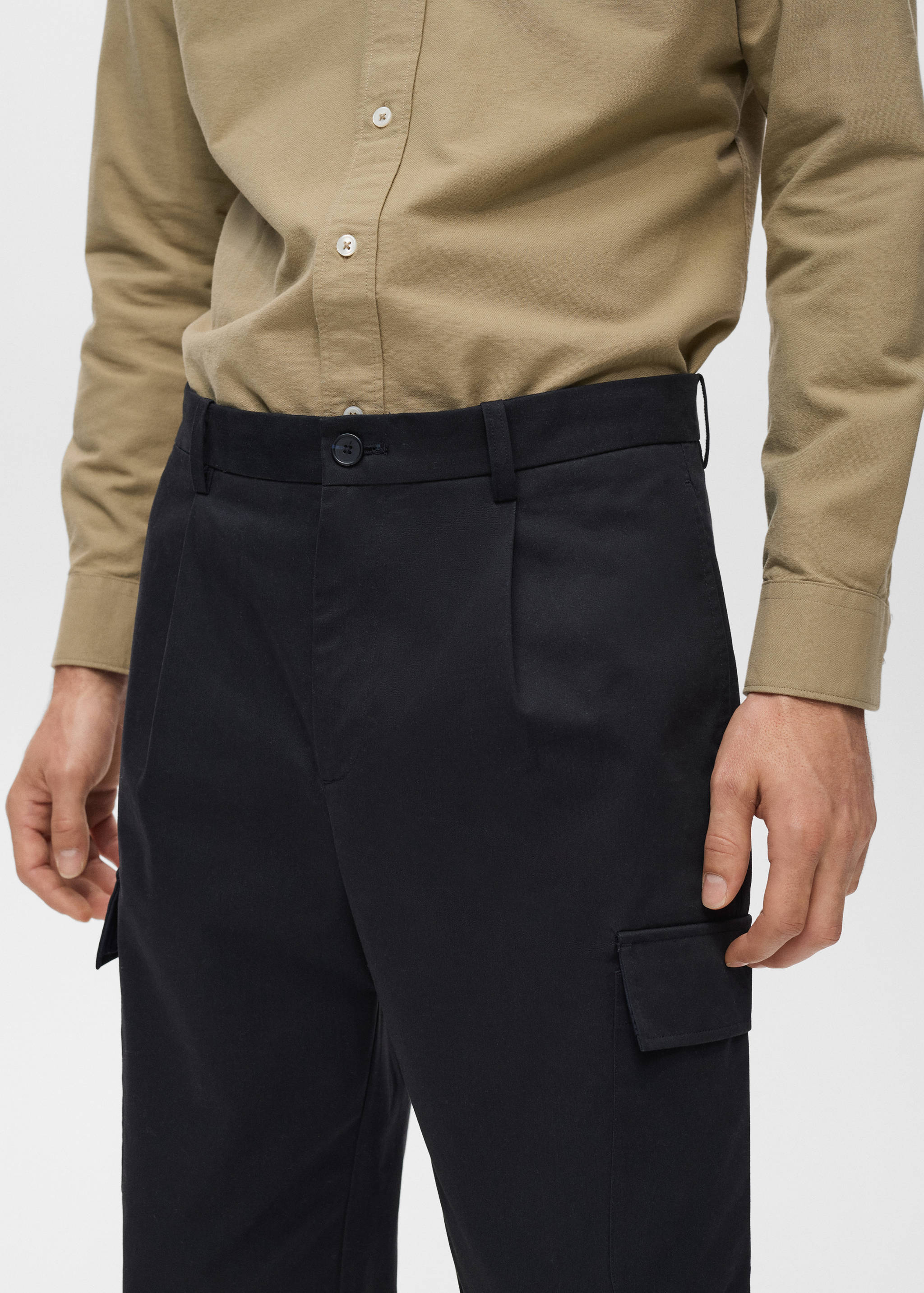 Regular fit cotton cargo trousers - Details of the article 1
