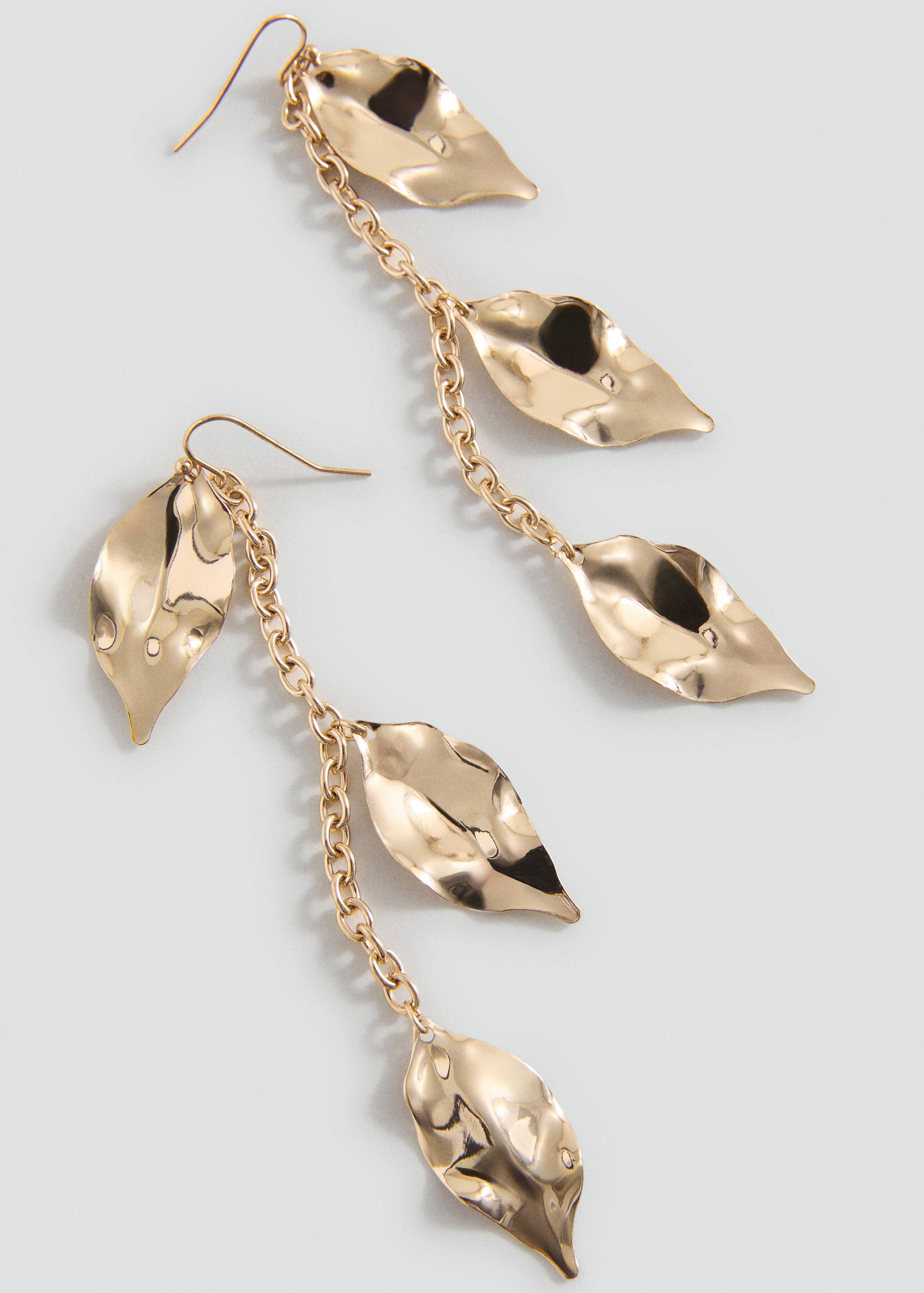 Náušnice s přívěsky listů - Náhled ve středové rovině