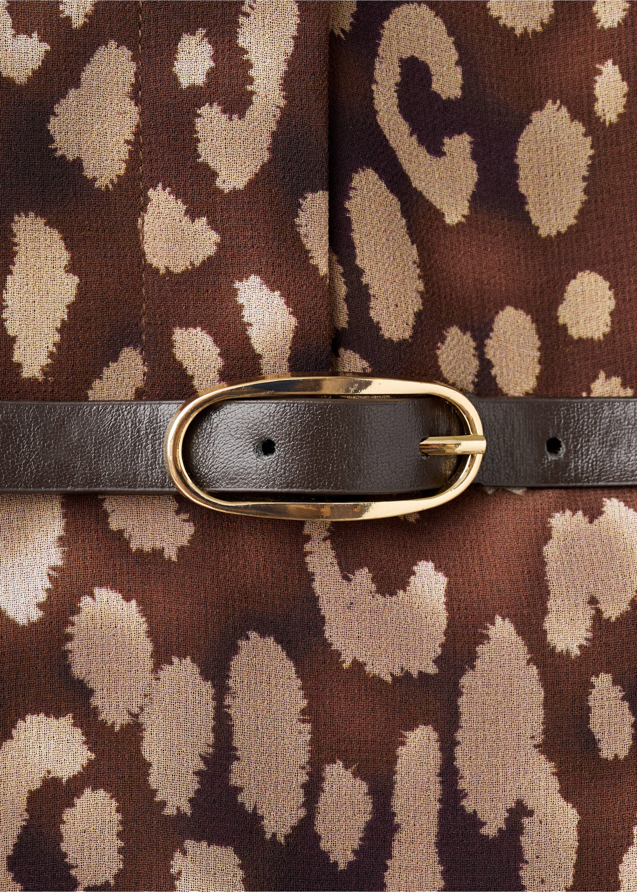 Brown animal-print dress fabric with a thin belt and gold oval buckle., Brown. Ref: 17026006-00.
