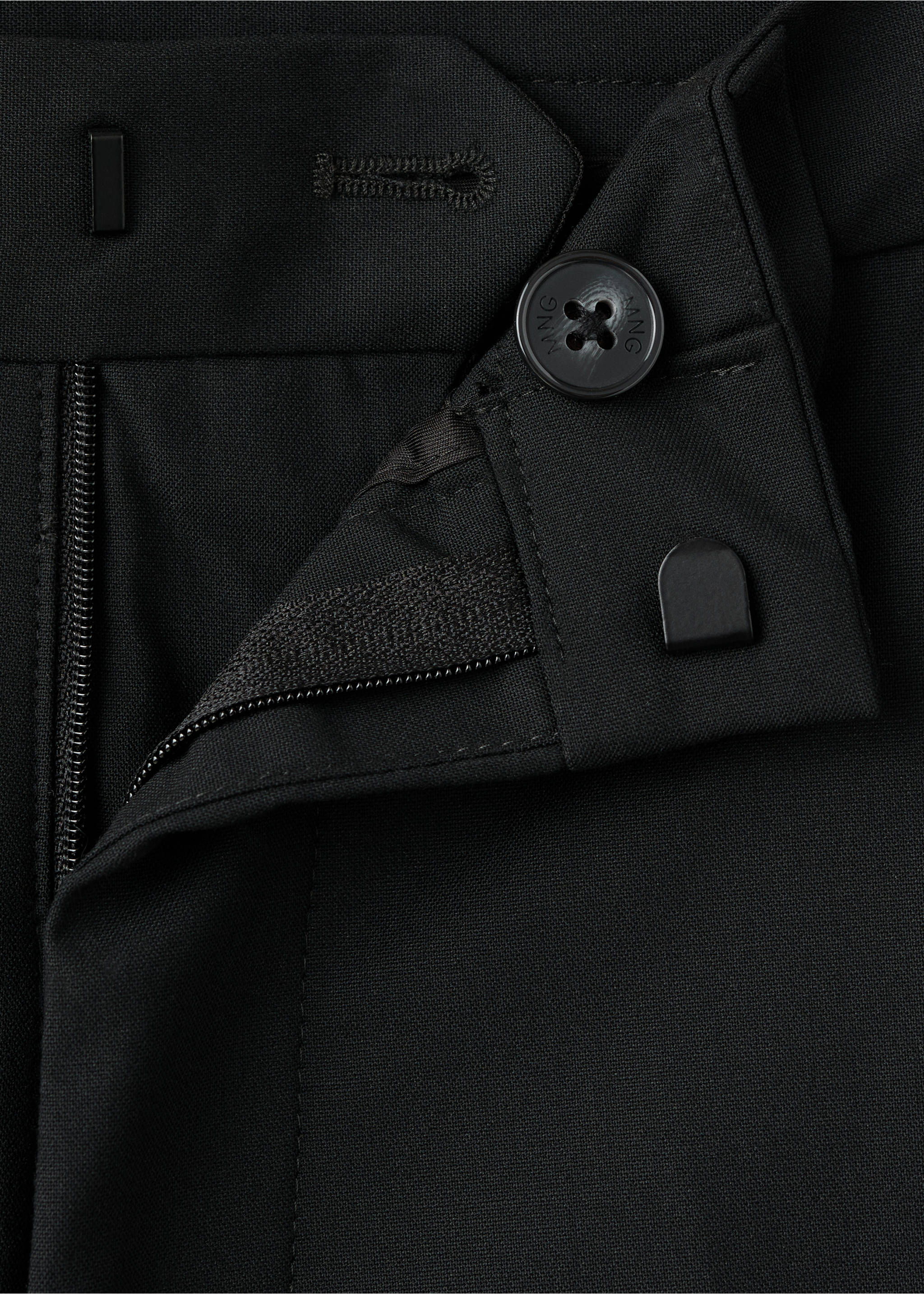 Straight suit trousers - Details of the article 8, Black. Ref: 17026330-00.