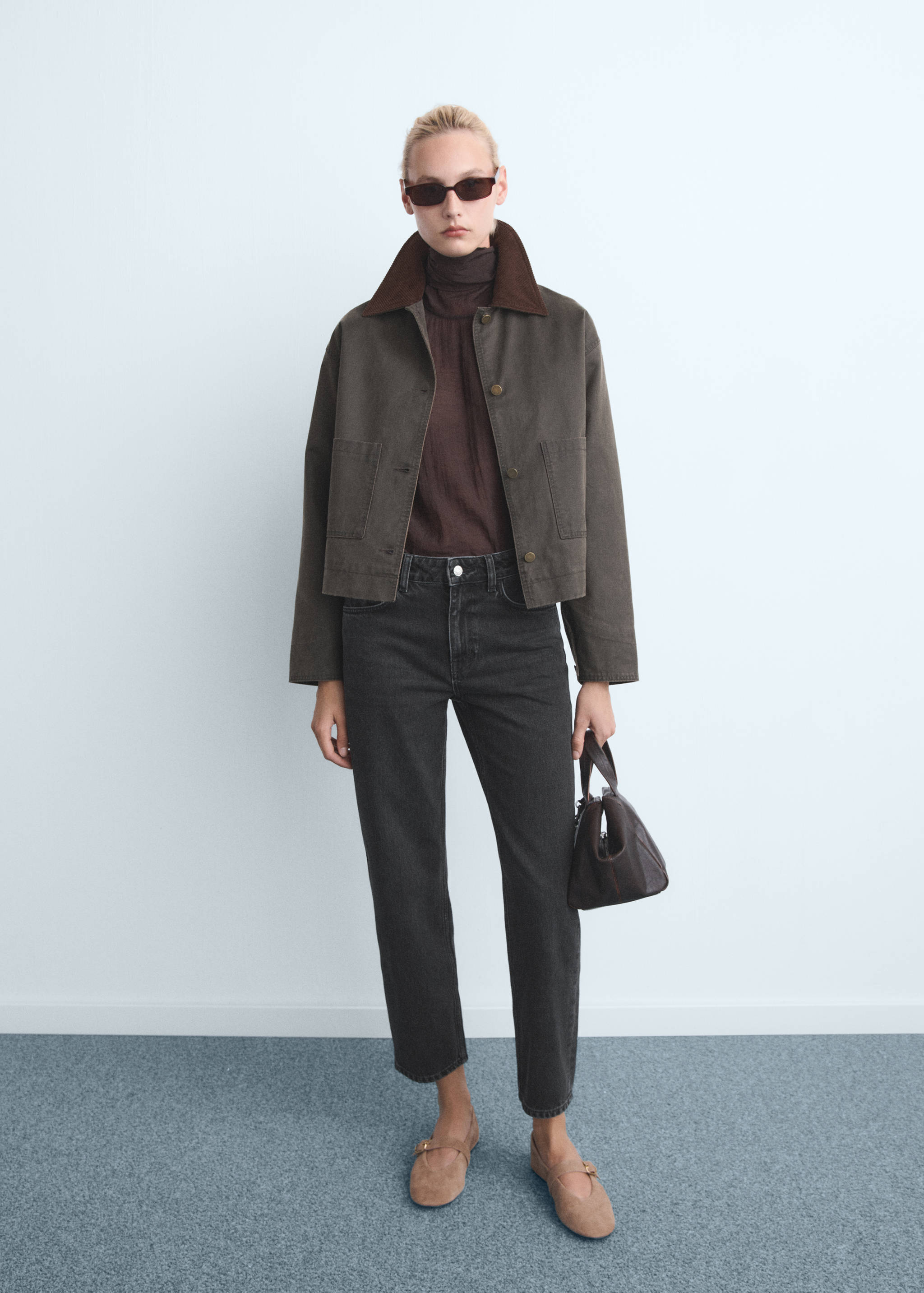 Gerade Jeans mit mittlerem Bund - Allgemeine Ansicht