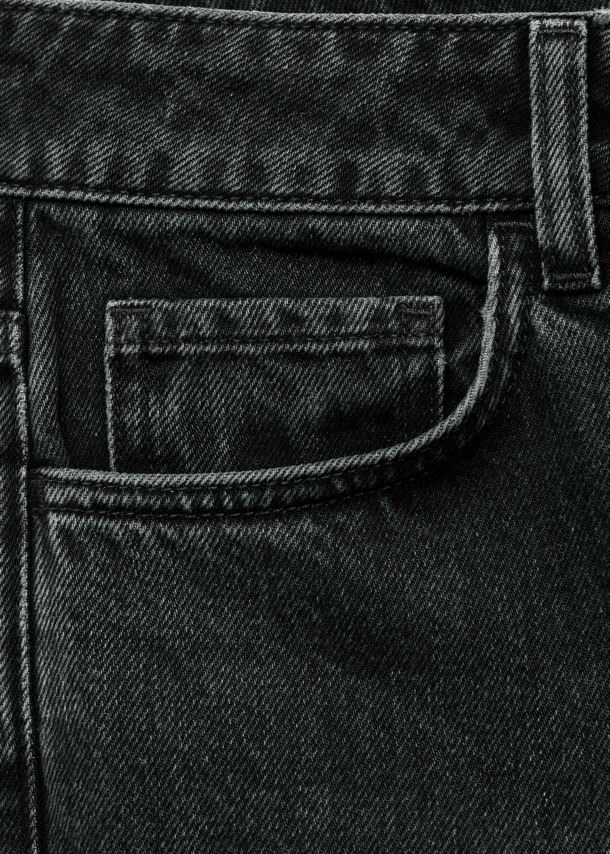 Gerade Jeans mit mittlerem Bund - Detail des Artikels 0