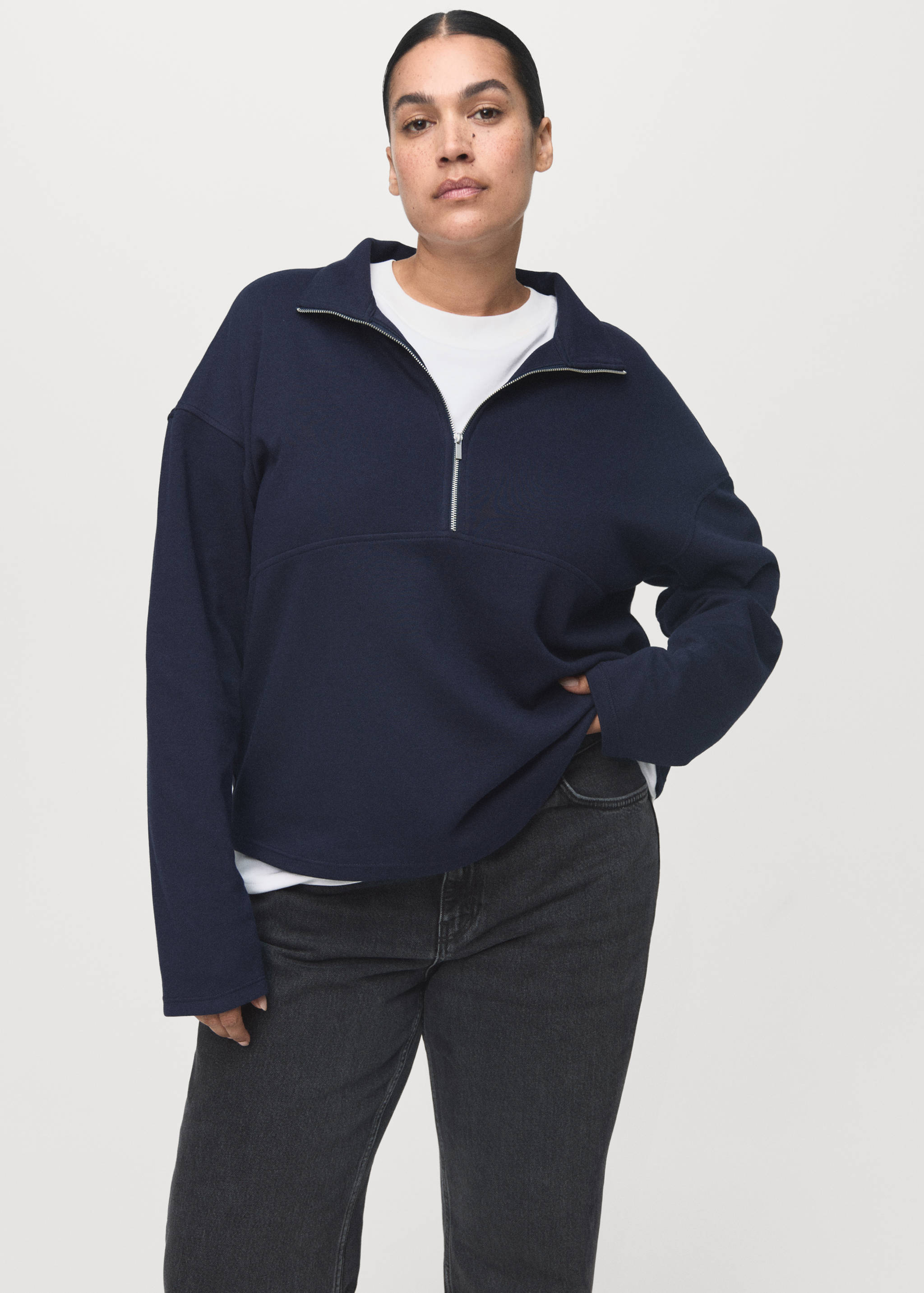 Gerade Jeans mit mittlerem Bund - Detail des Artikels 5