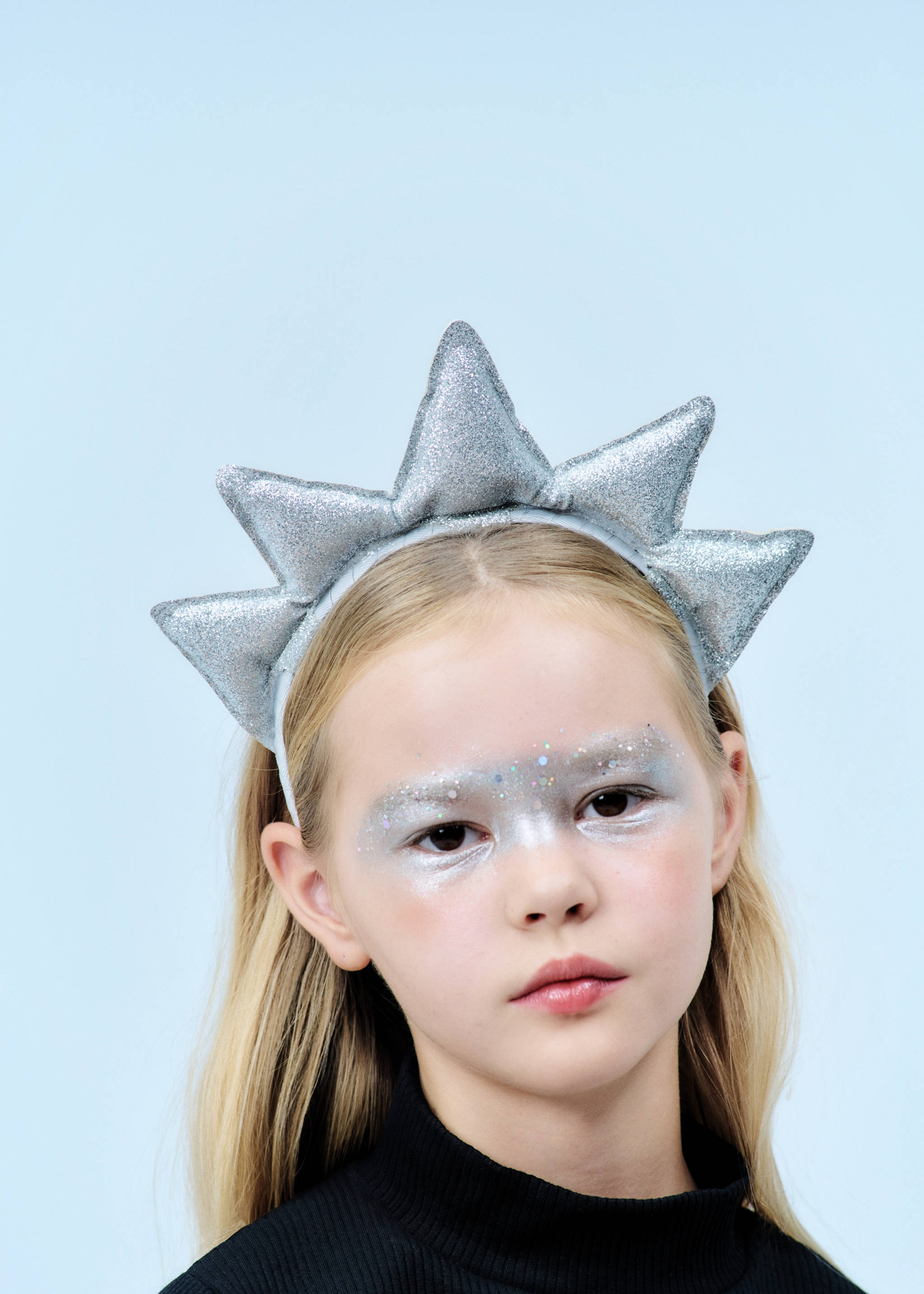 Glitter hairband - Details of the article 5, Silver. Ref: 17027136-00.