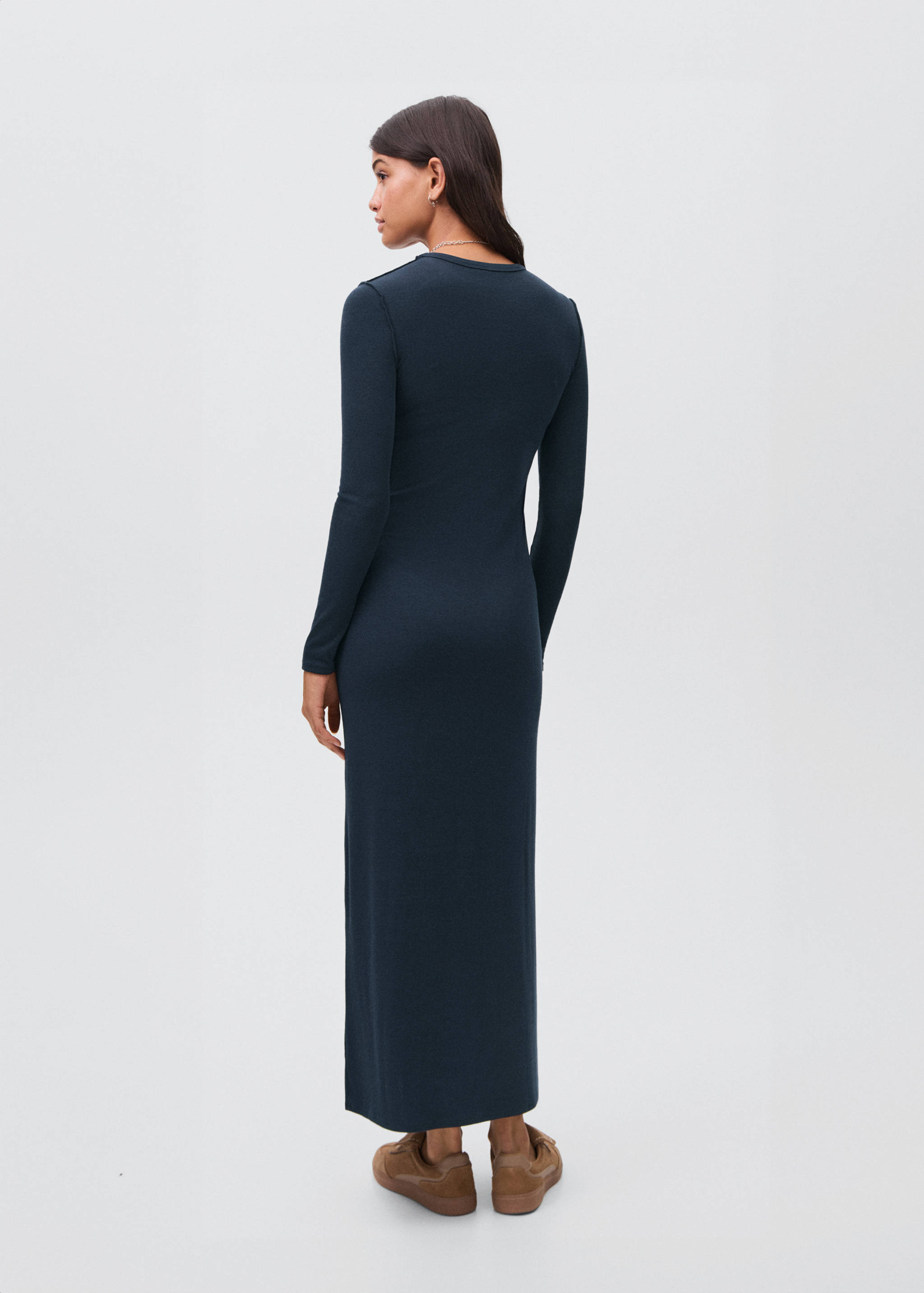 Langes, schlichtes Kleid - Rückseite des Artikels