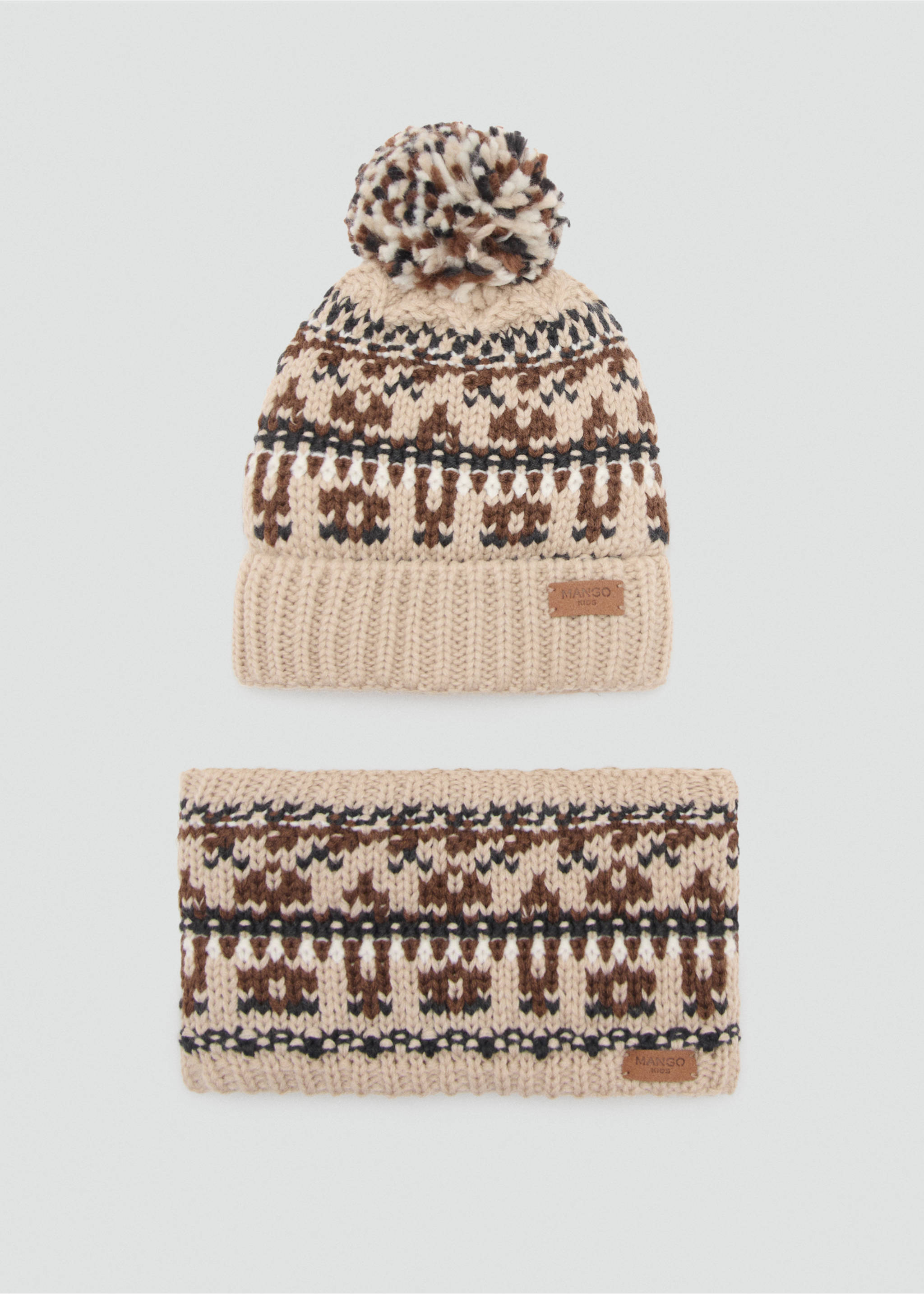 Knitted bobble hat - Details of the article 2, Sand. Ref: 17027778-00.