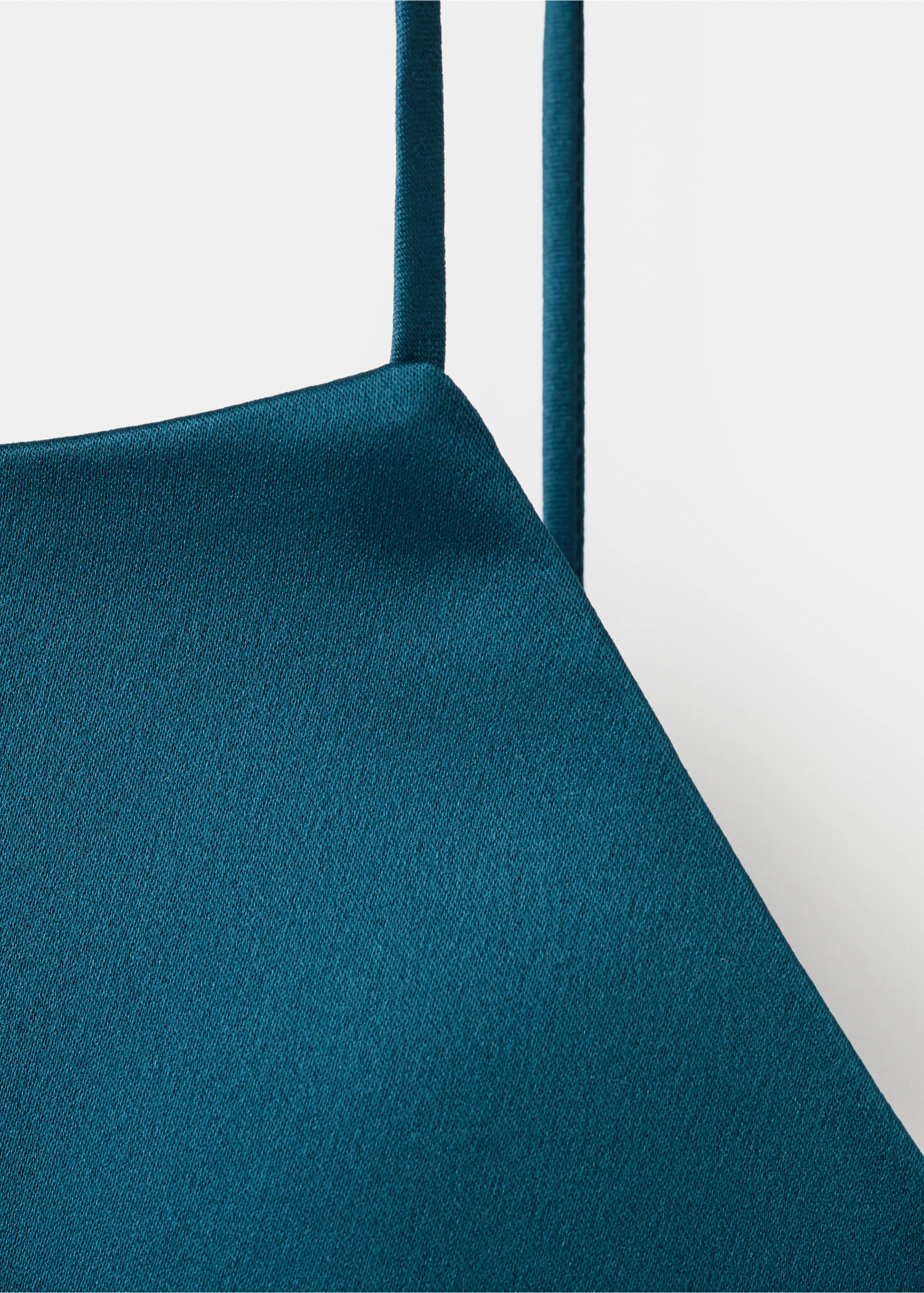 Satin halter-neck top - Details of the article 8, Navy. Ref: 17027785-00.