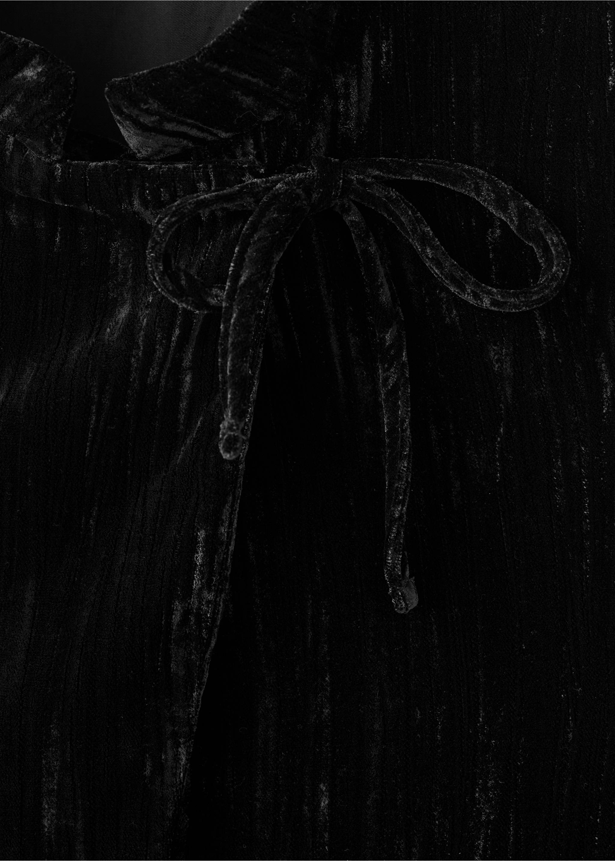 Velvet gilet - Details of the article 0, Black. Ref: 17027786-00.