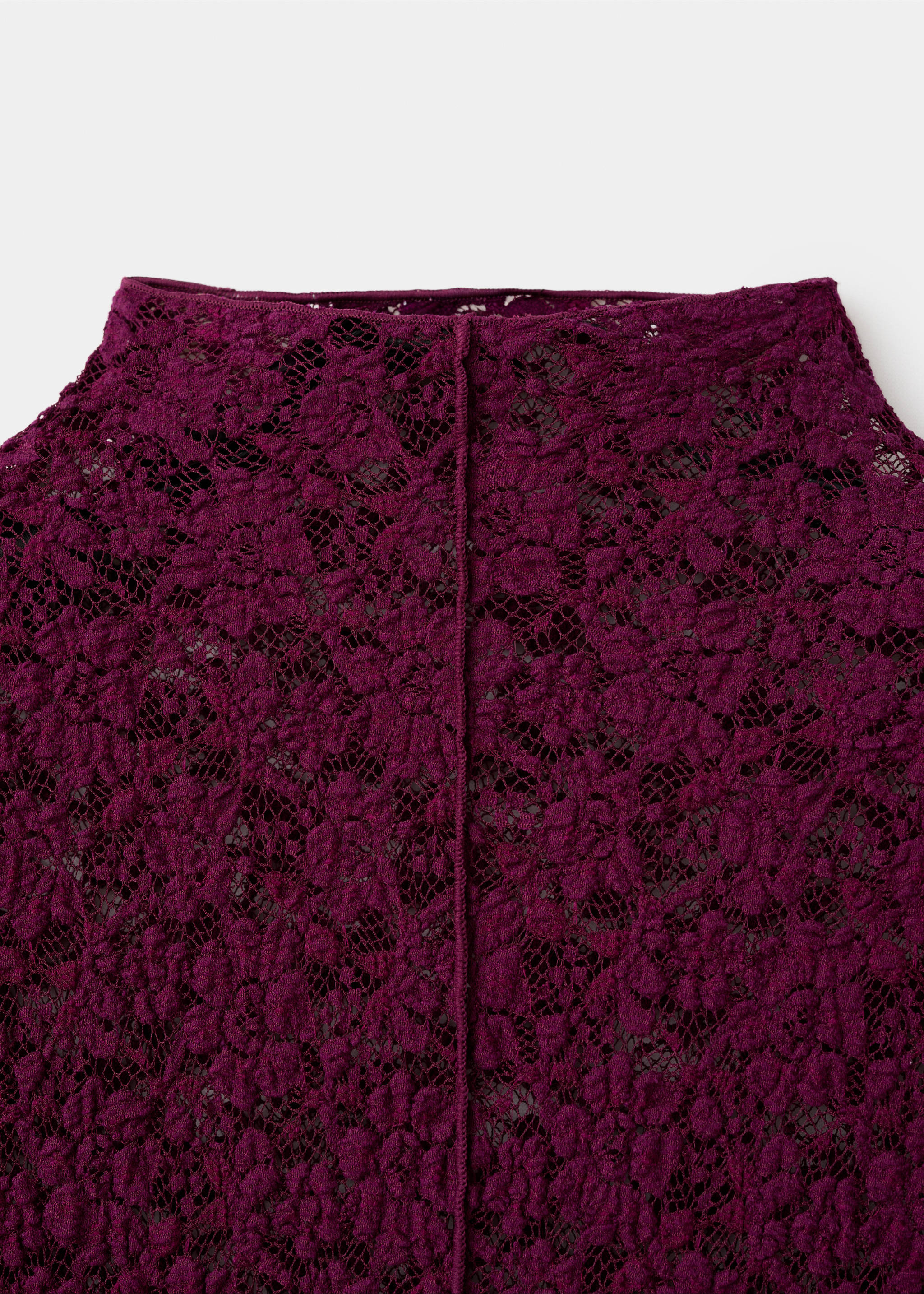 Spitzen-Top mit Perkins-Kragen - Detail des Artikels 8, Bordeaux. Ref: 17027794-00.