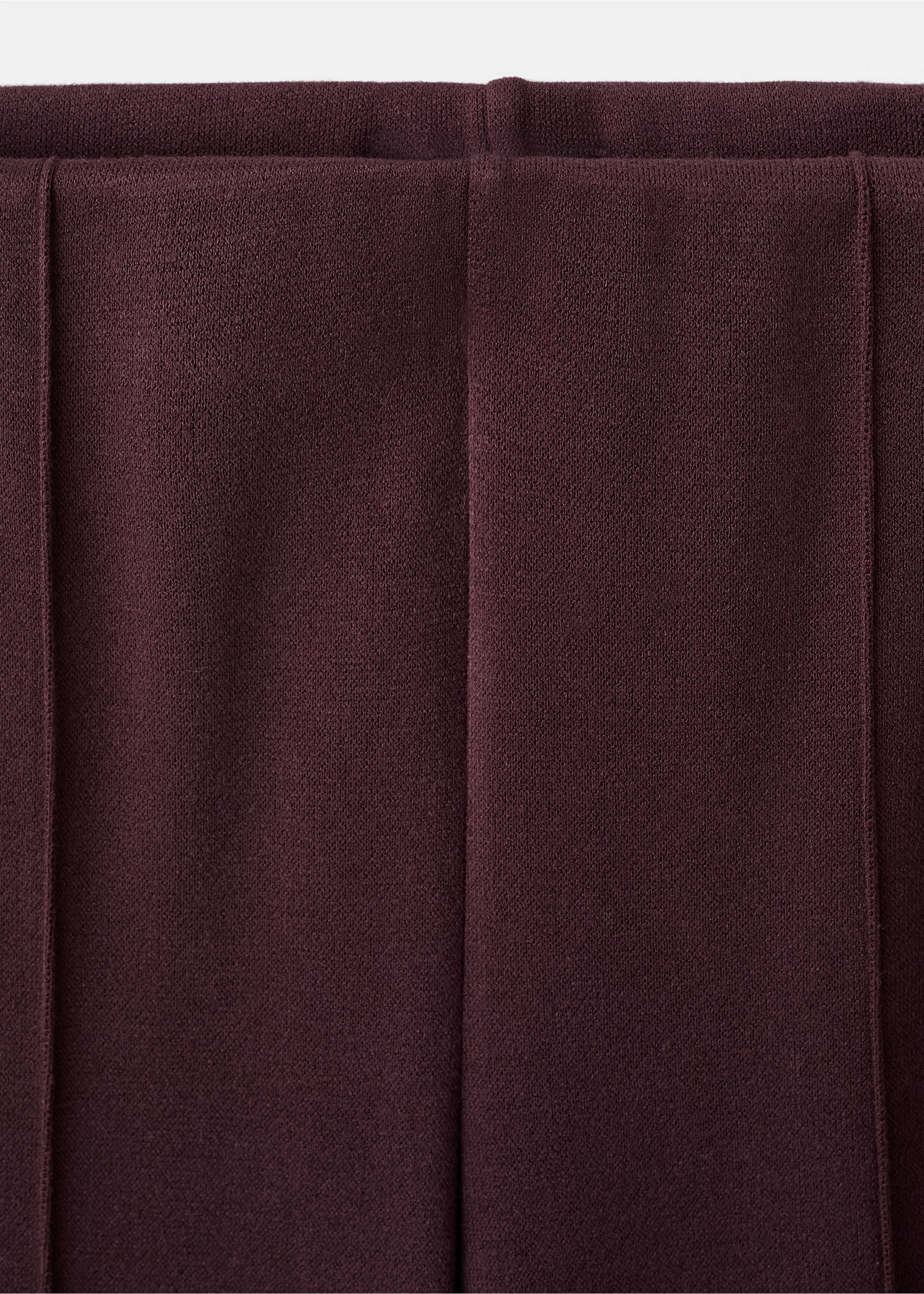 Seam-detail straight-fit trousers - Details of the article 8, Burgundy. Ref: 17027803-00.