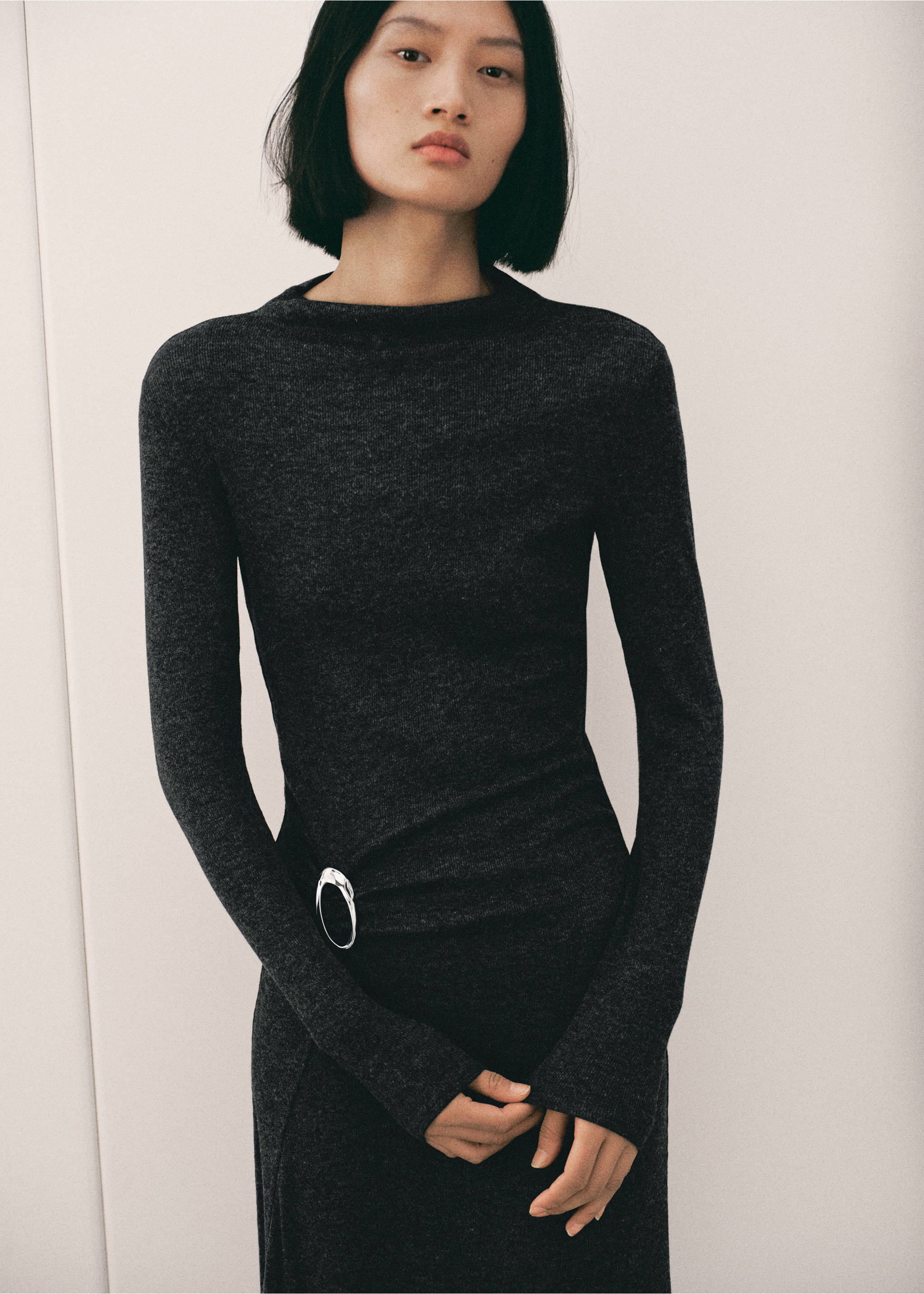 Fine-knit dress with metallic detail - Medium plane, Grey. Ref: 17027807-00.