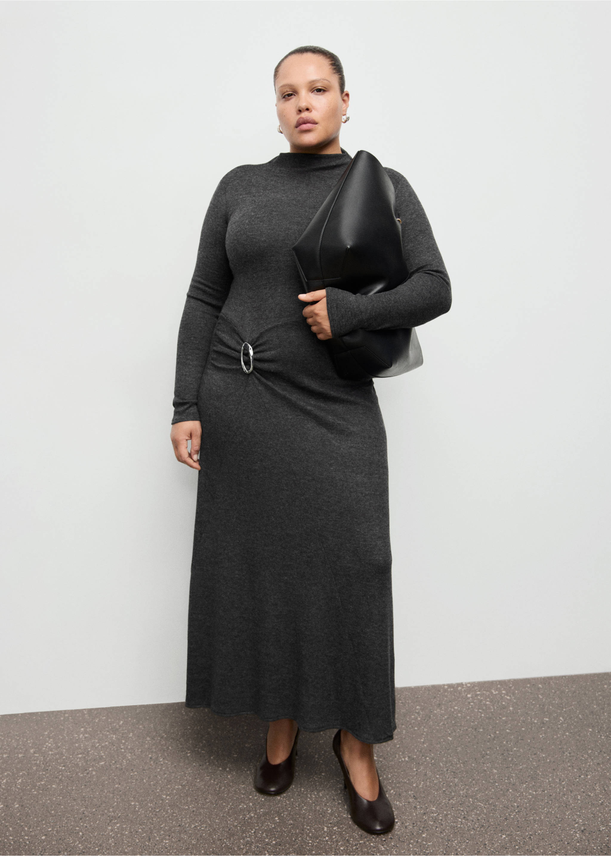 Fine-knit dress with metallic detail - Details of the article 3, Grey. Ref: 17027807-00.