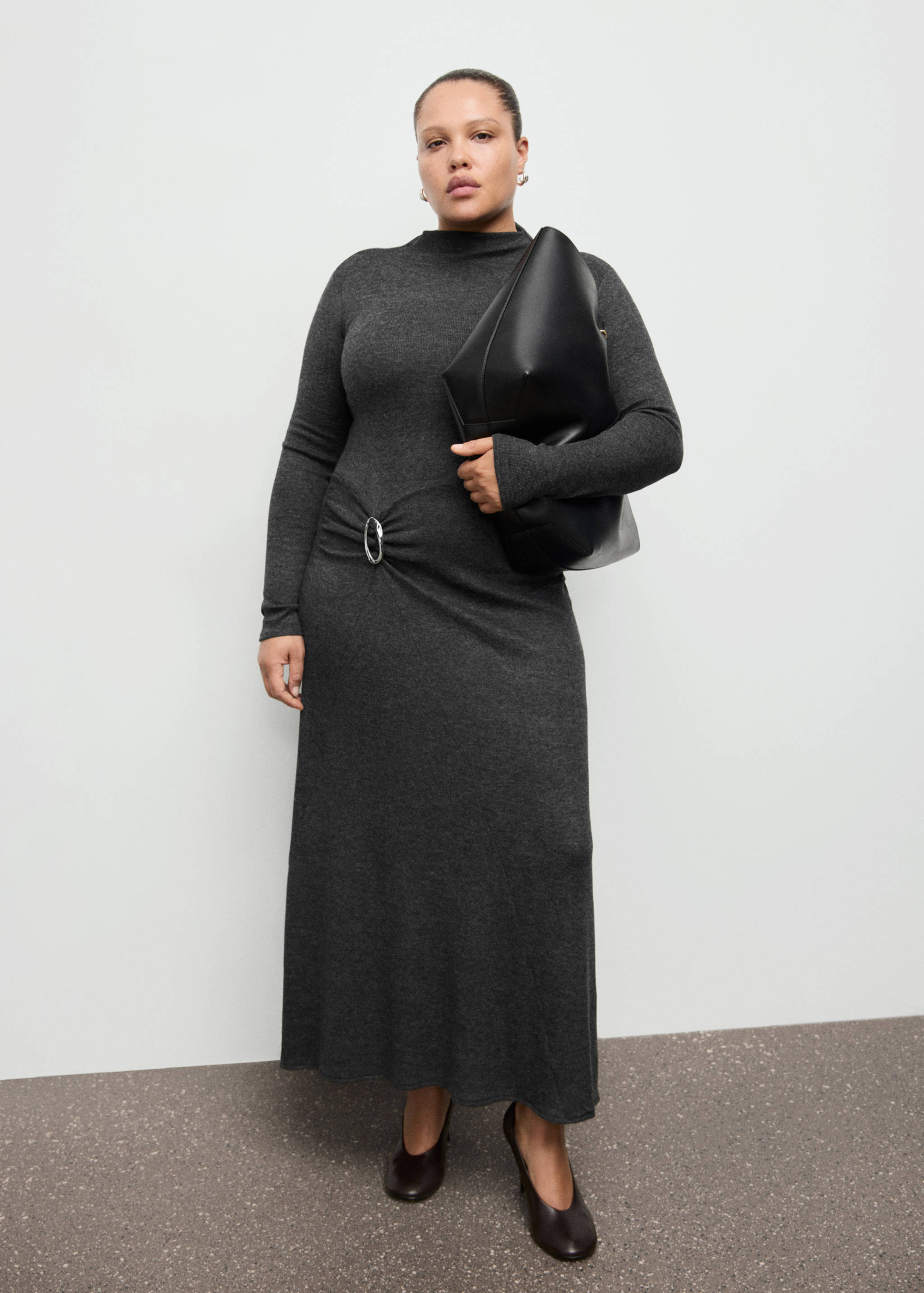 Fine-knit dress with metallic detail - Details of the article 3