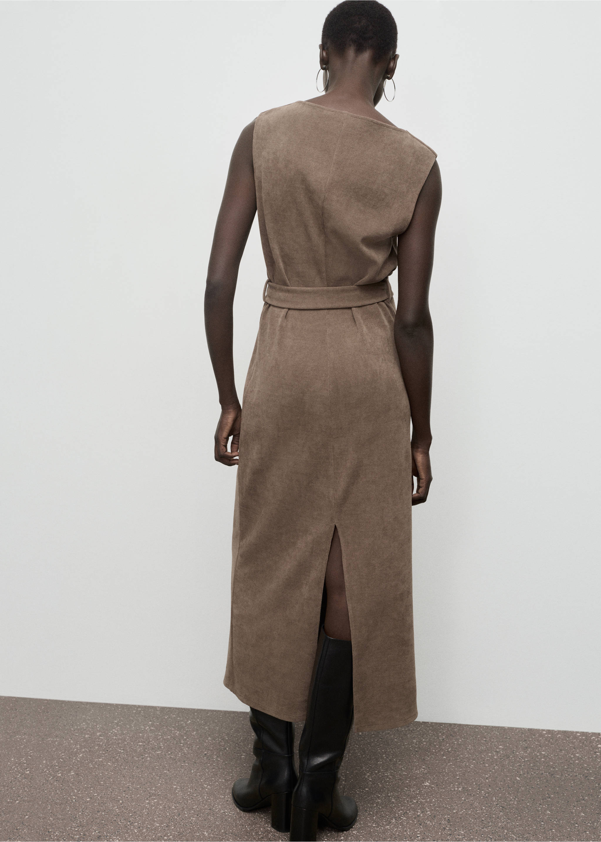 Belt knit dress - Reverse of the article, Medium Brown. Ref: 17027808-00.