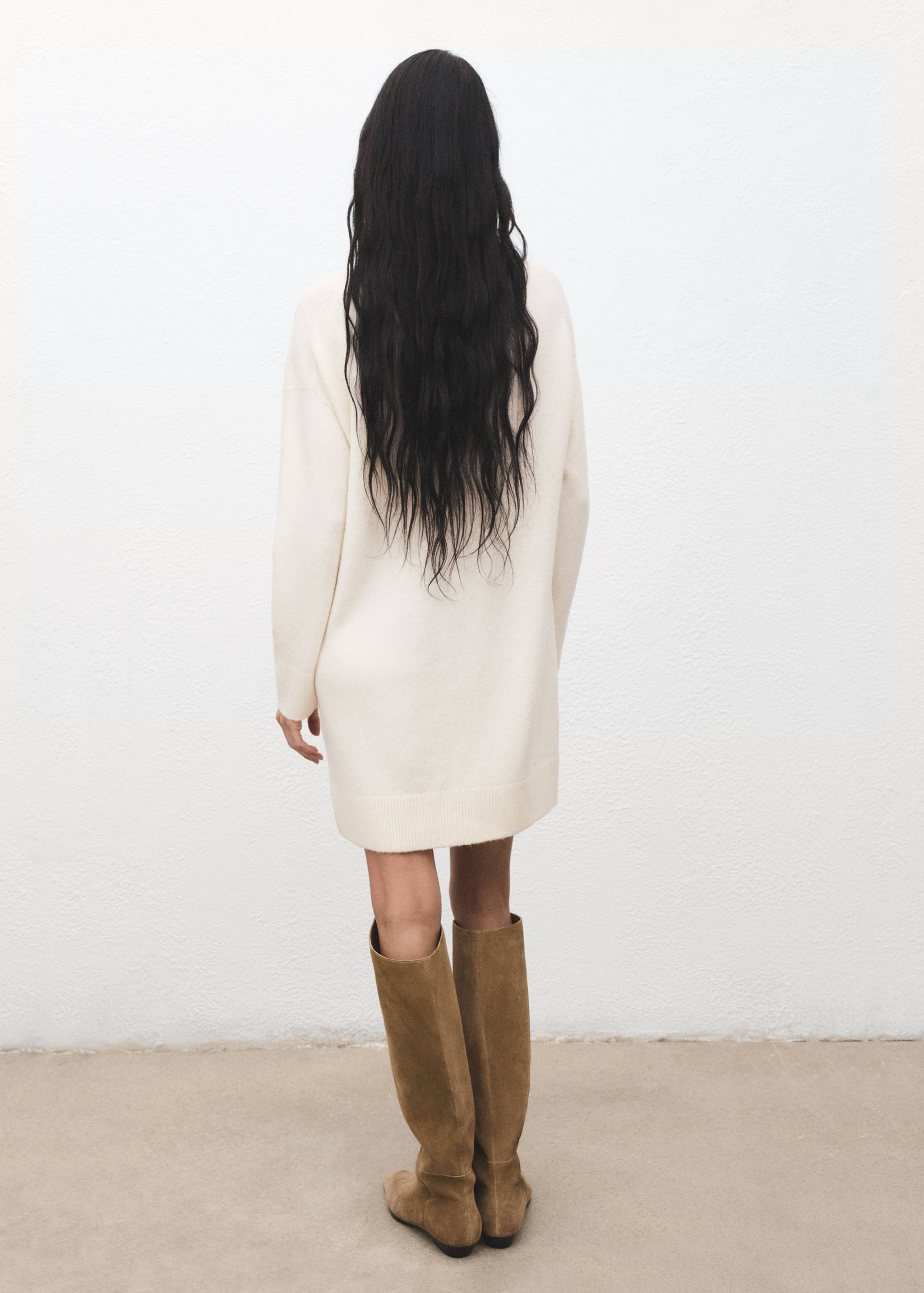 Vestido punto cuello vuelto - Reverso del artículo