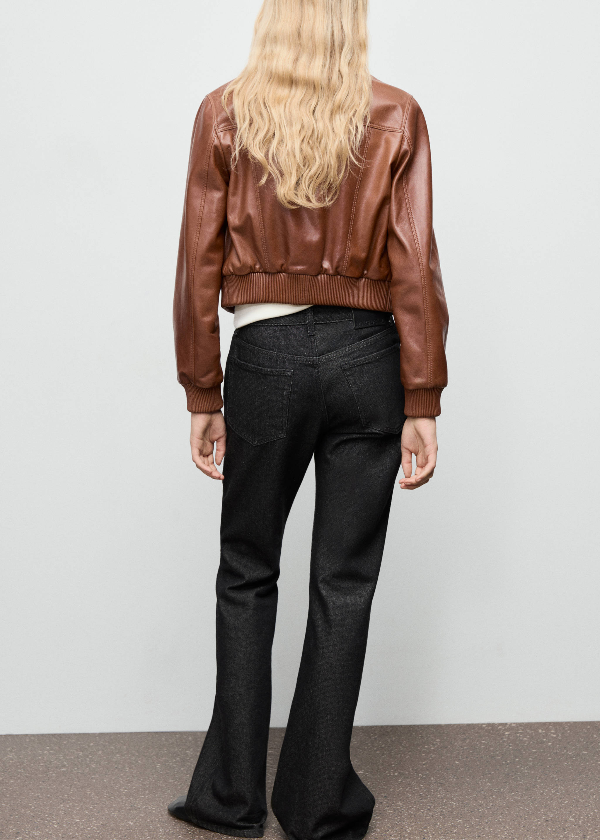 Flared rinse-wash jeans - Reverse of the article