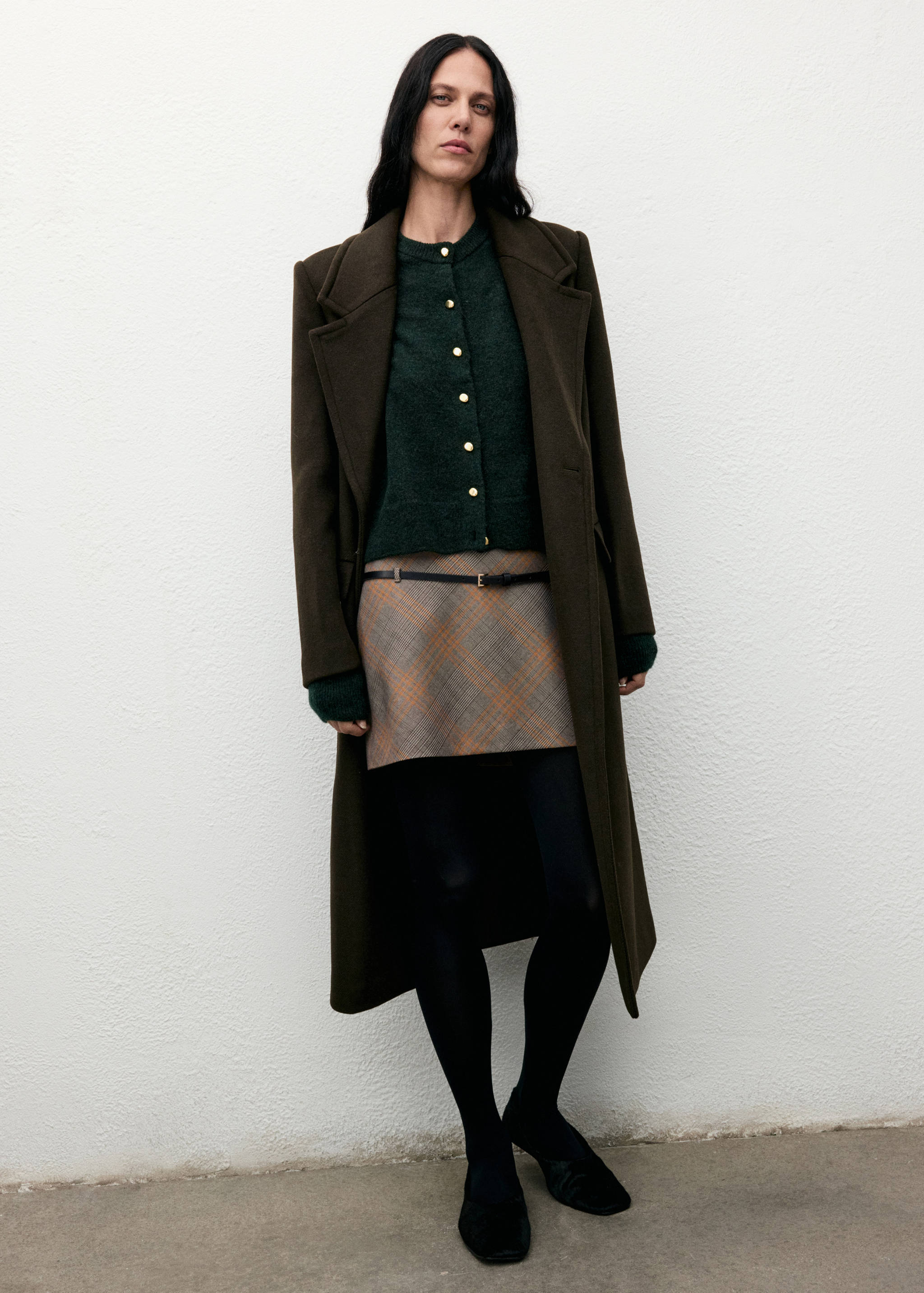 Knitted button cardigan - General plane