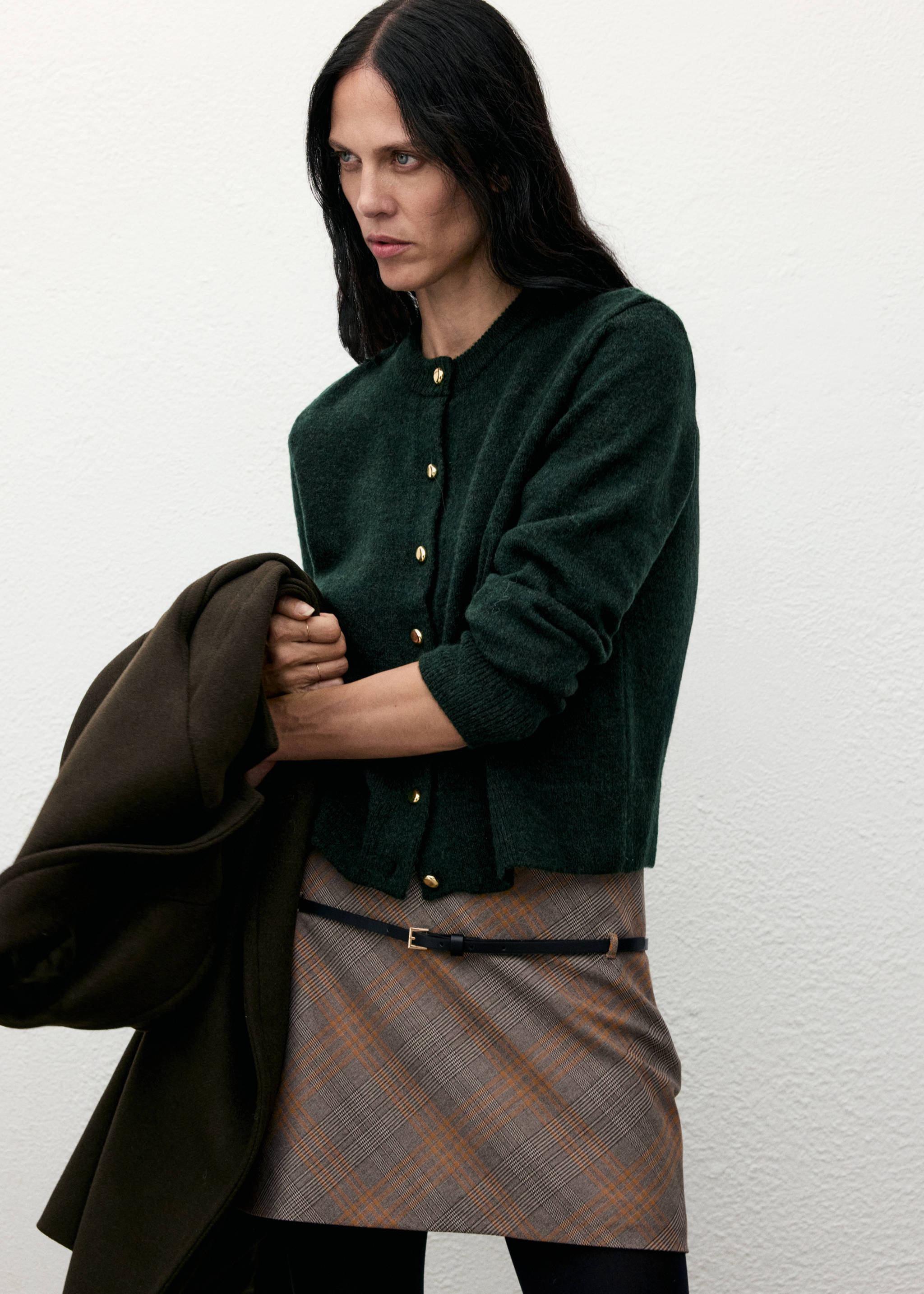 Knitted button cardigan - Medium plane
