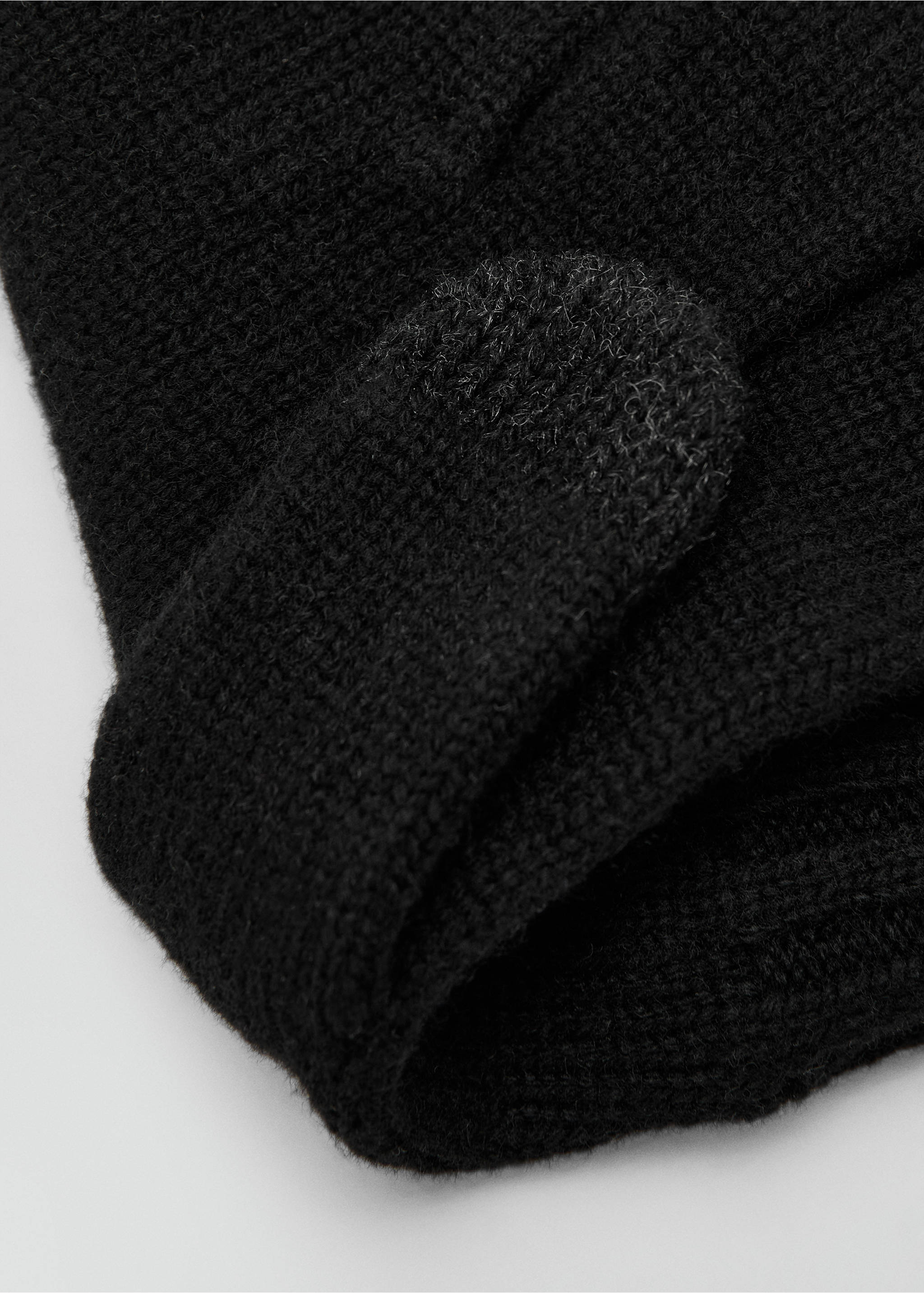 Knitted gloves - Details of the article 1, Black. Ref: 17027895-00.