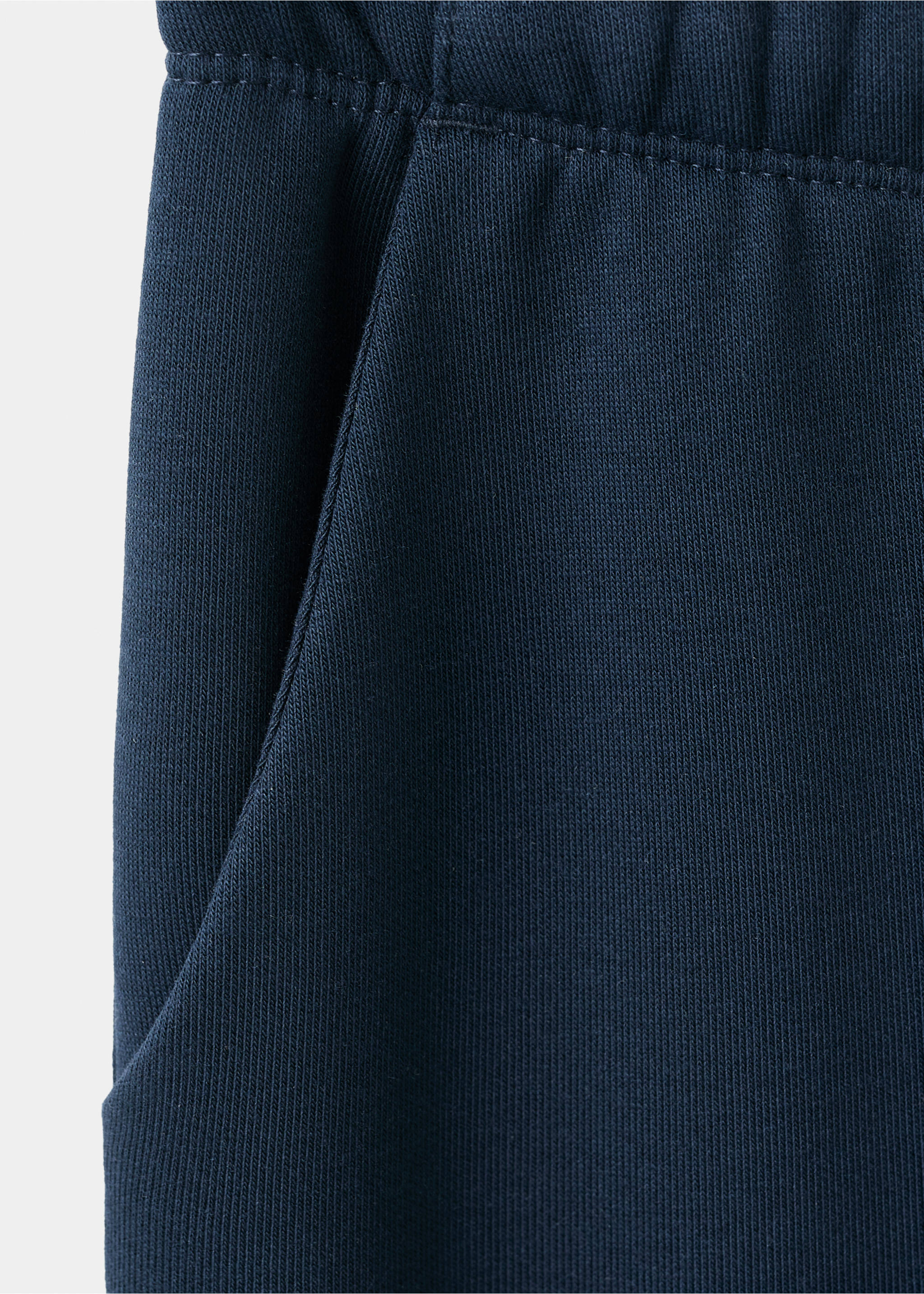 Cargo joggers with drawstring - Details of the article 8, Navy. Ref: 17027901-00.