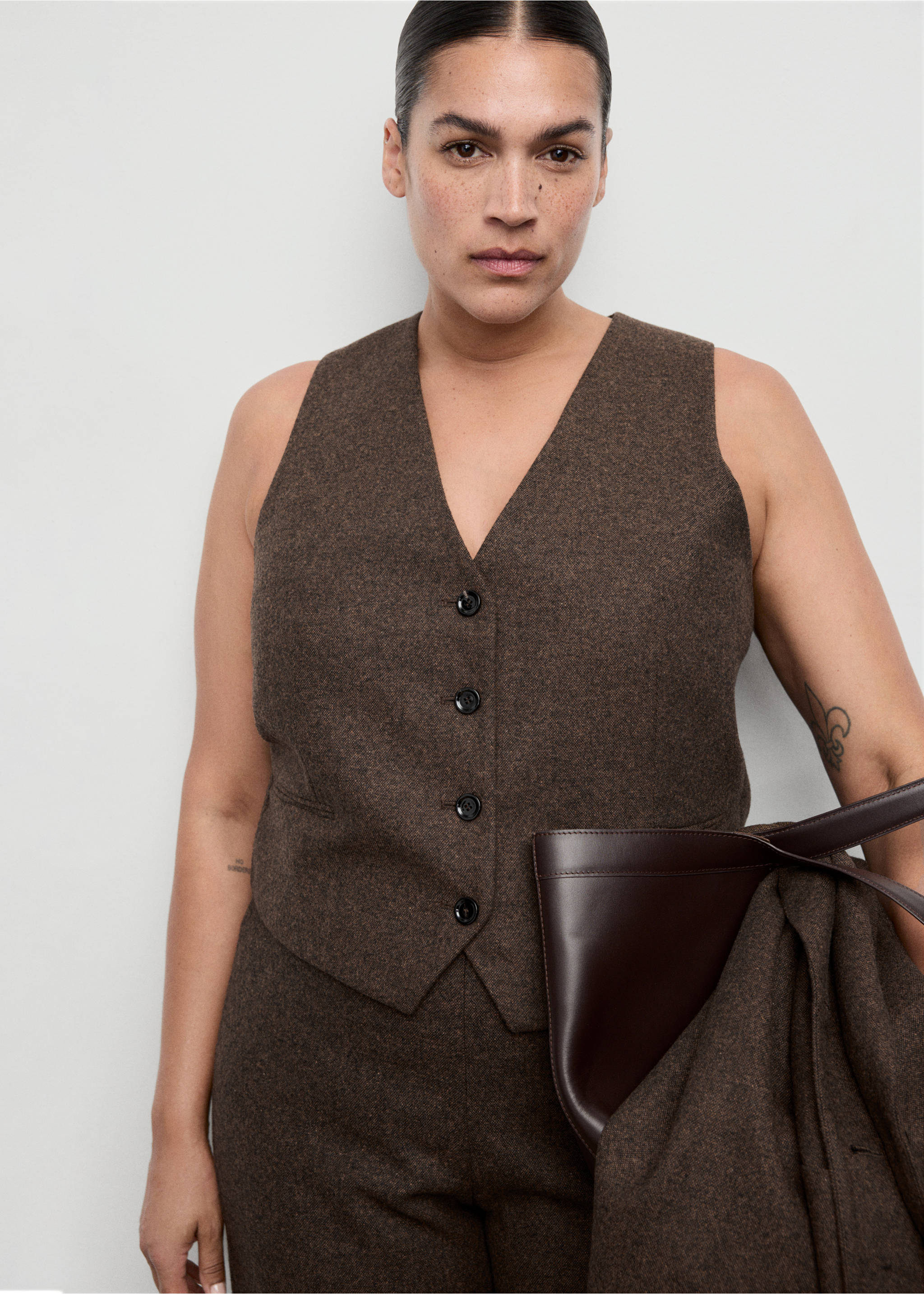 Speckled wool waistcoat - Details of the article 5, Brown. Ref: 17027913-00.