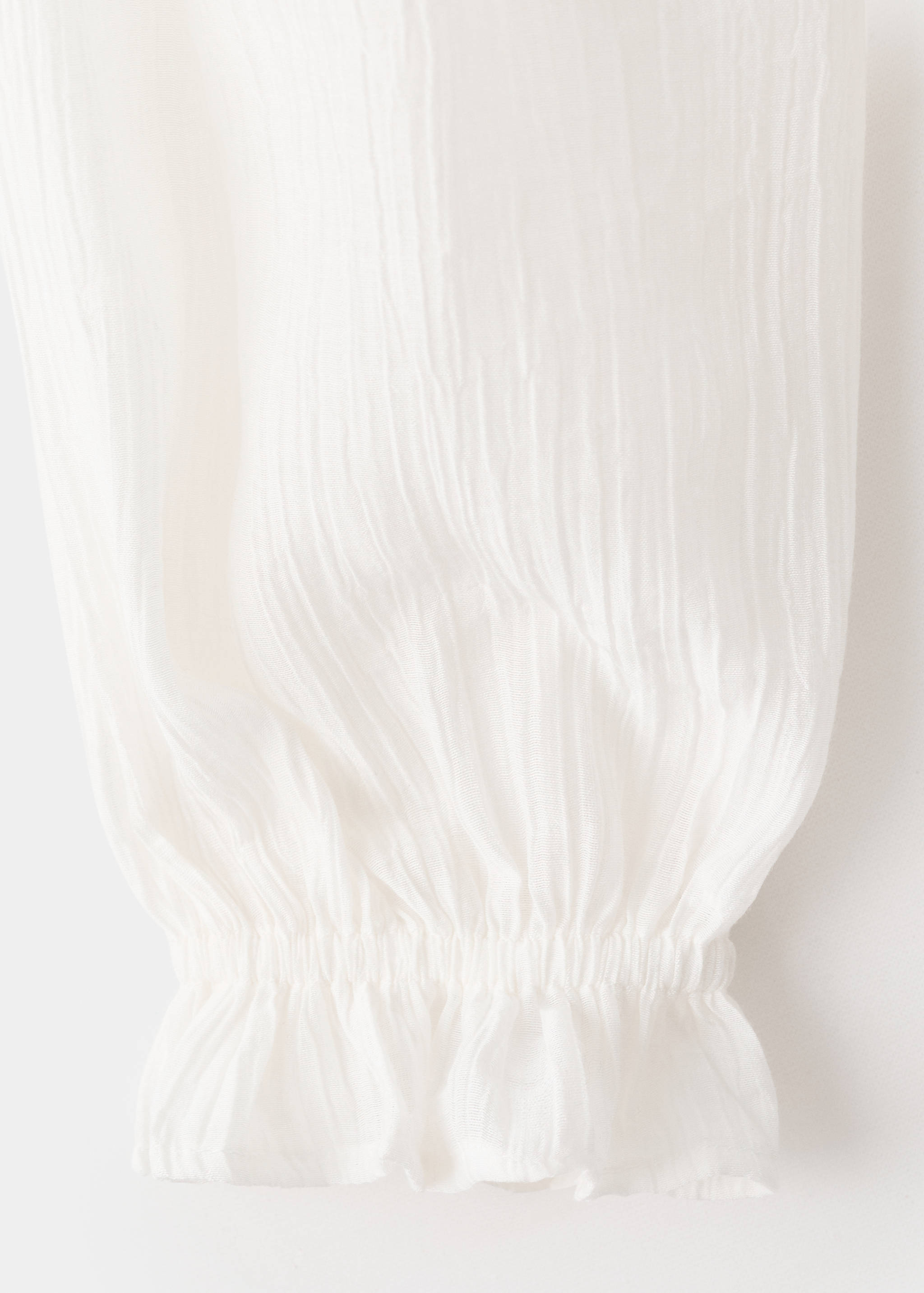 Fluid ruffled blouse - Details of the article 0