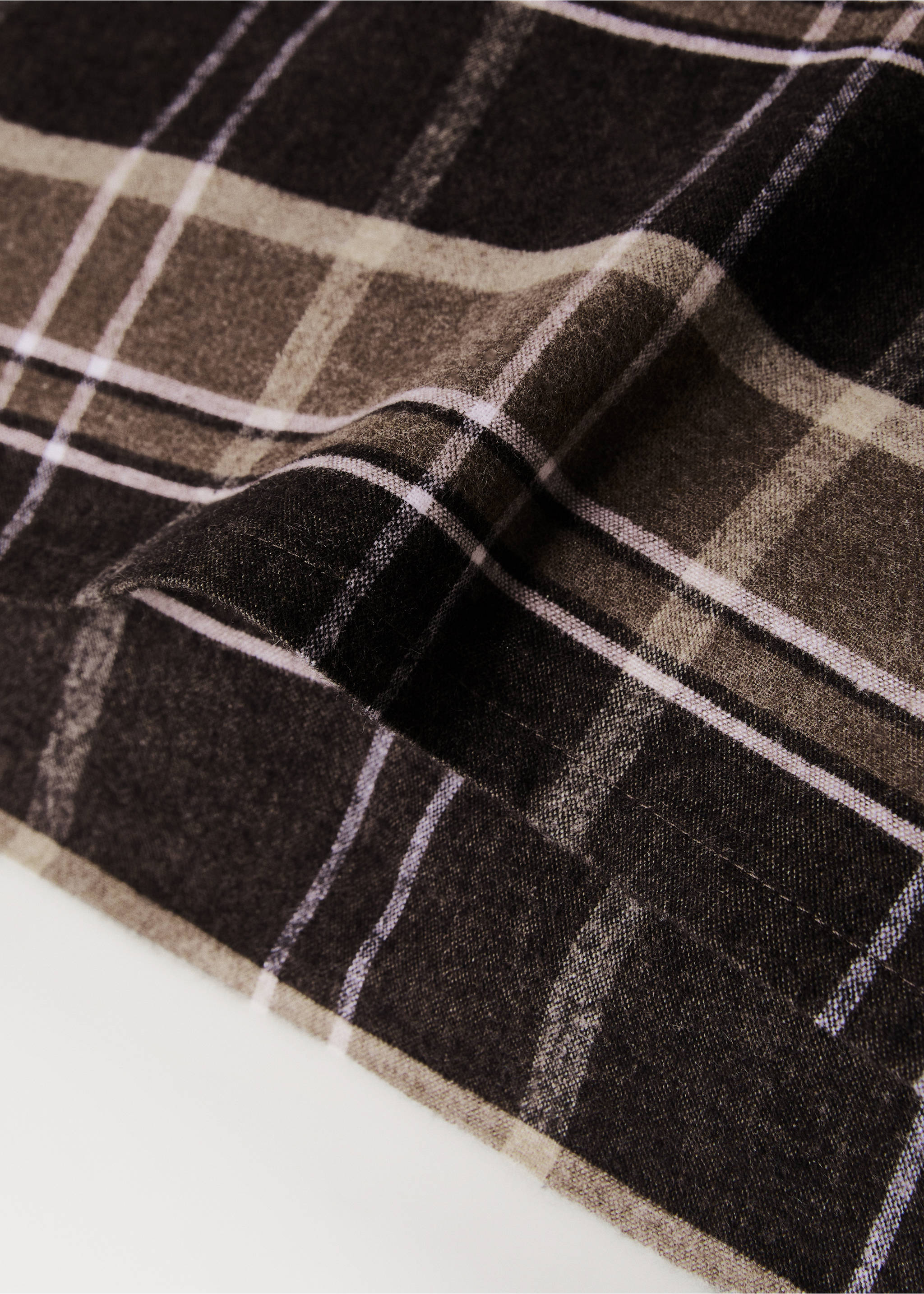 Two cotton flannel melange-thread check pillowcases 50x75 cm - Details of the article 3, Brown. Ref: 17028279-00.