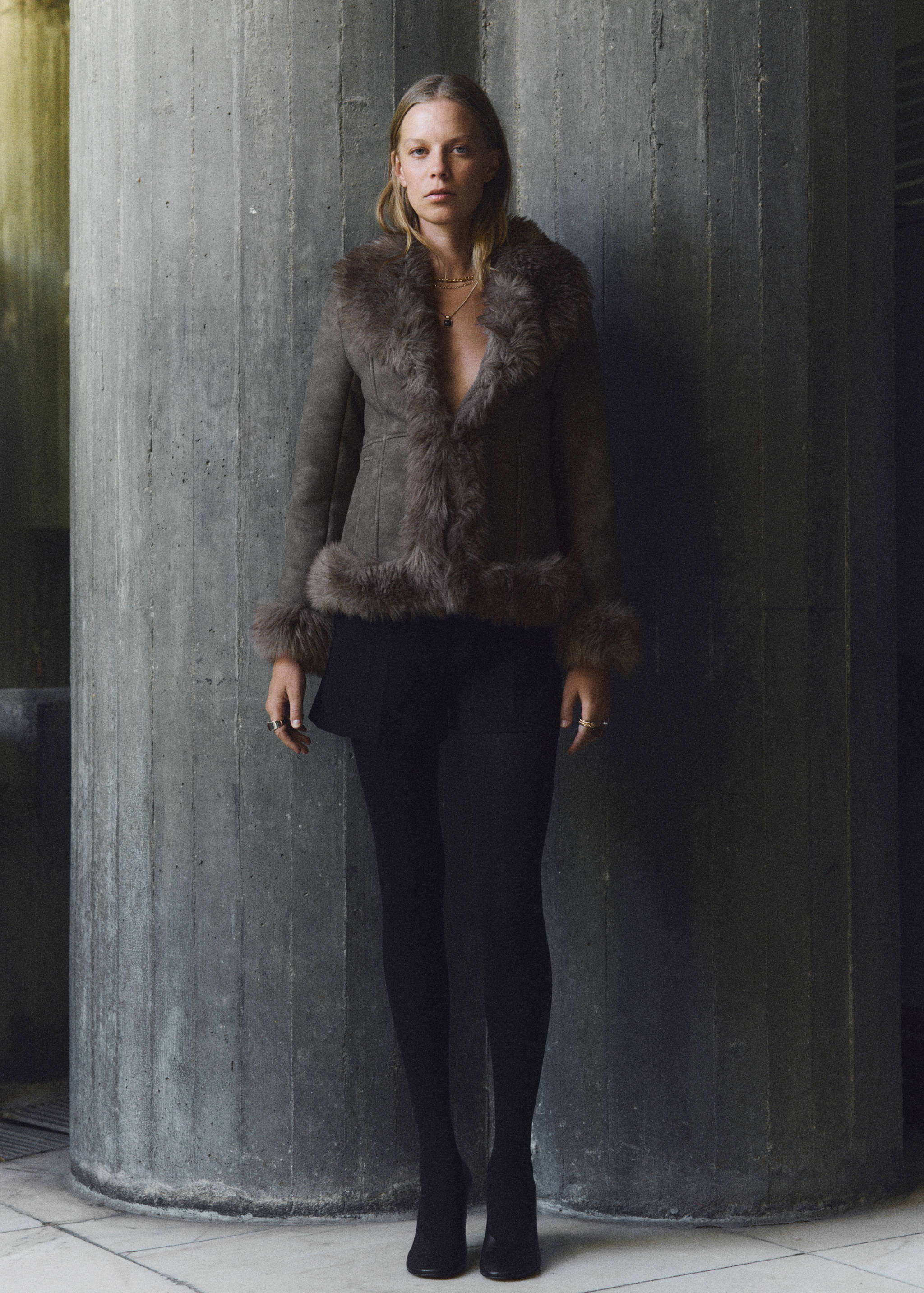 Suede-effect faux-fur jacket - General plane