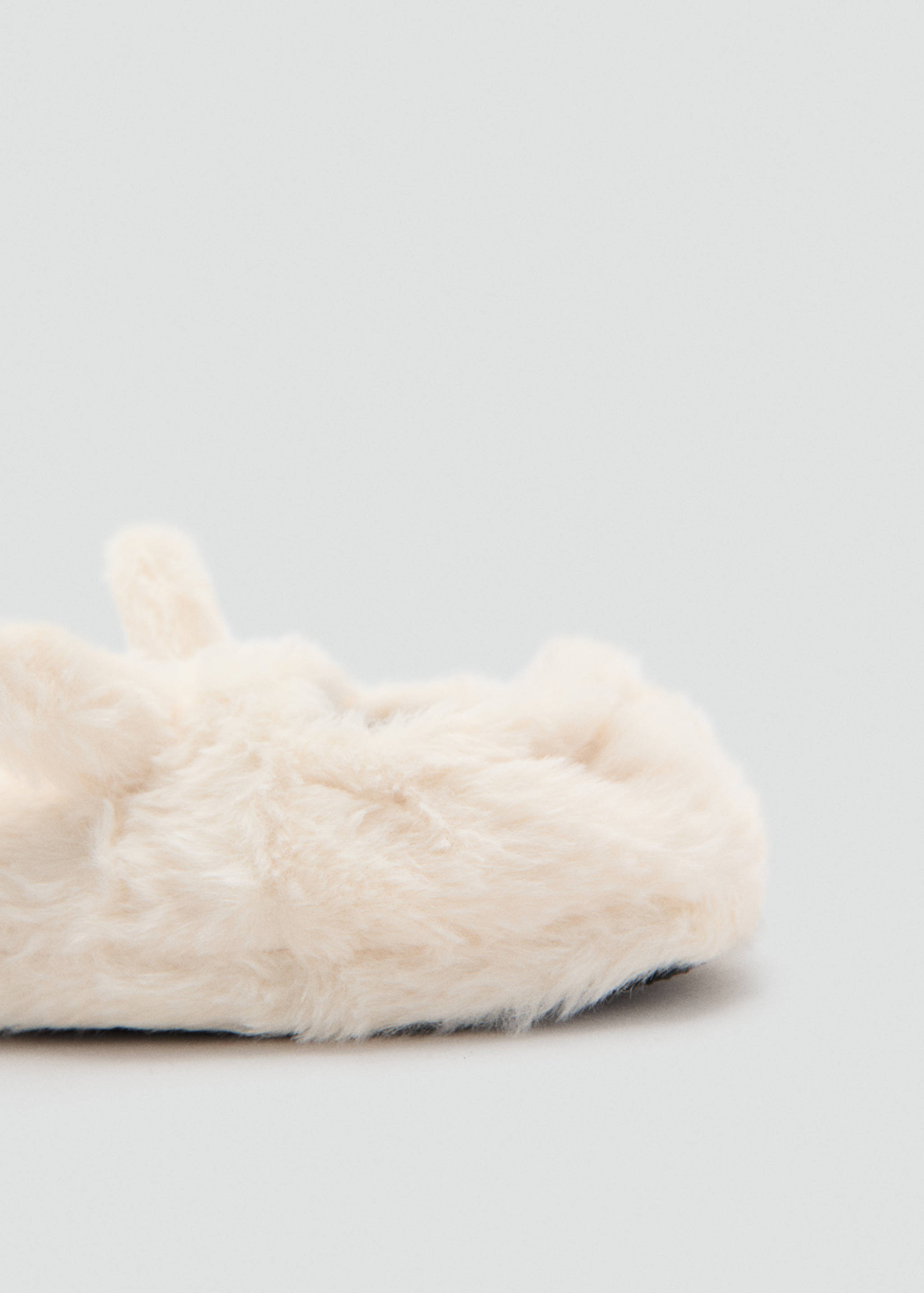 Bunny slippers - Details of the article 2