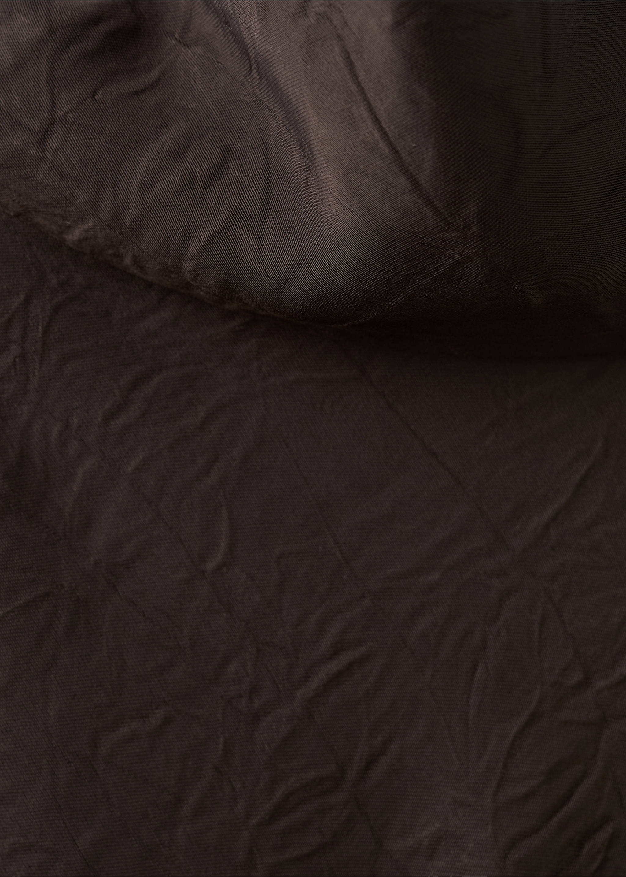 Satin dress with creased effect - Details of the article 8, Chocolate. Ref: 17029107-00.