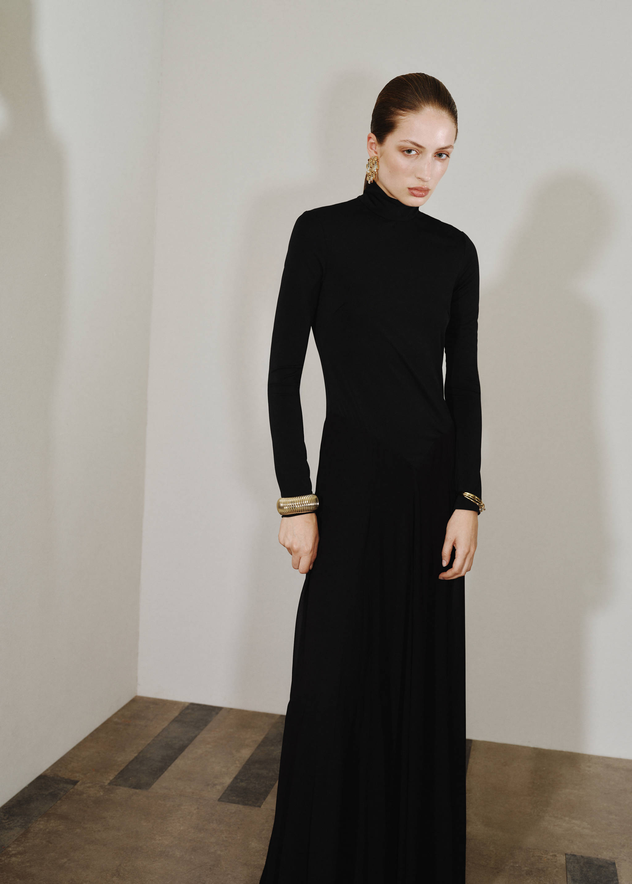 A-Linien-Kleid mit Stehkragen - Mittlere Ansicht