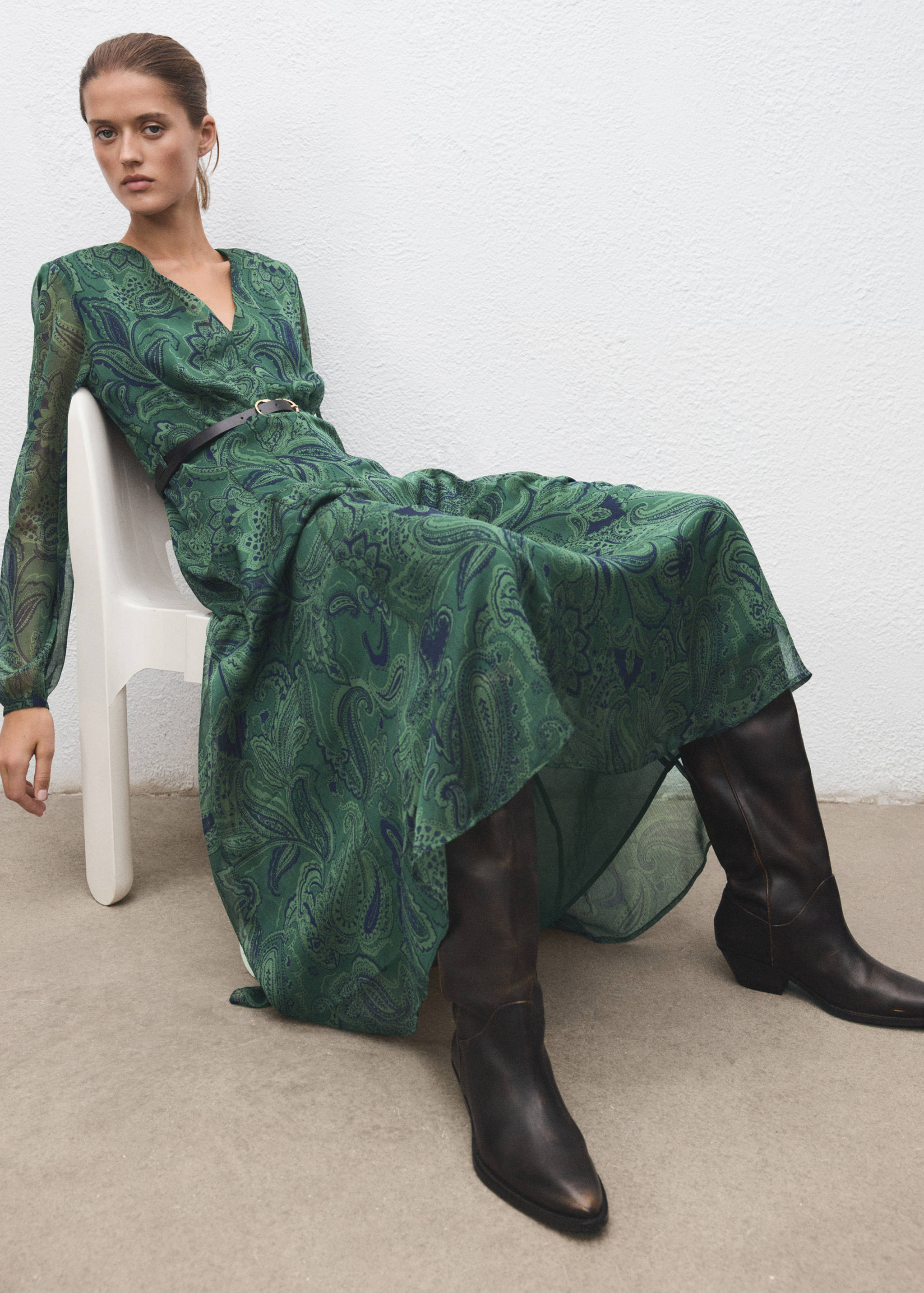 Bedrucktes Kleid mit Gürtel - Detail des Artikels 2