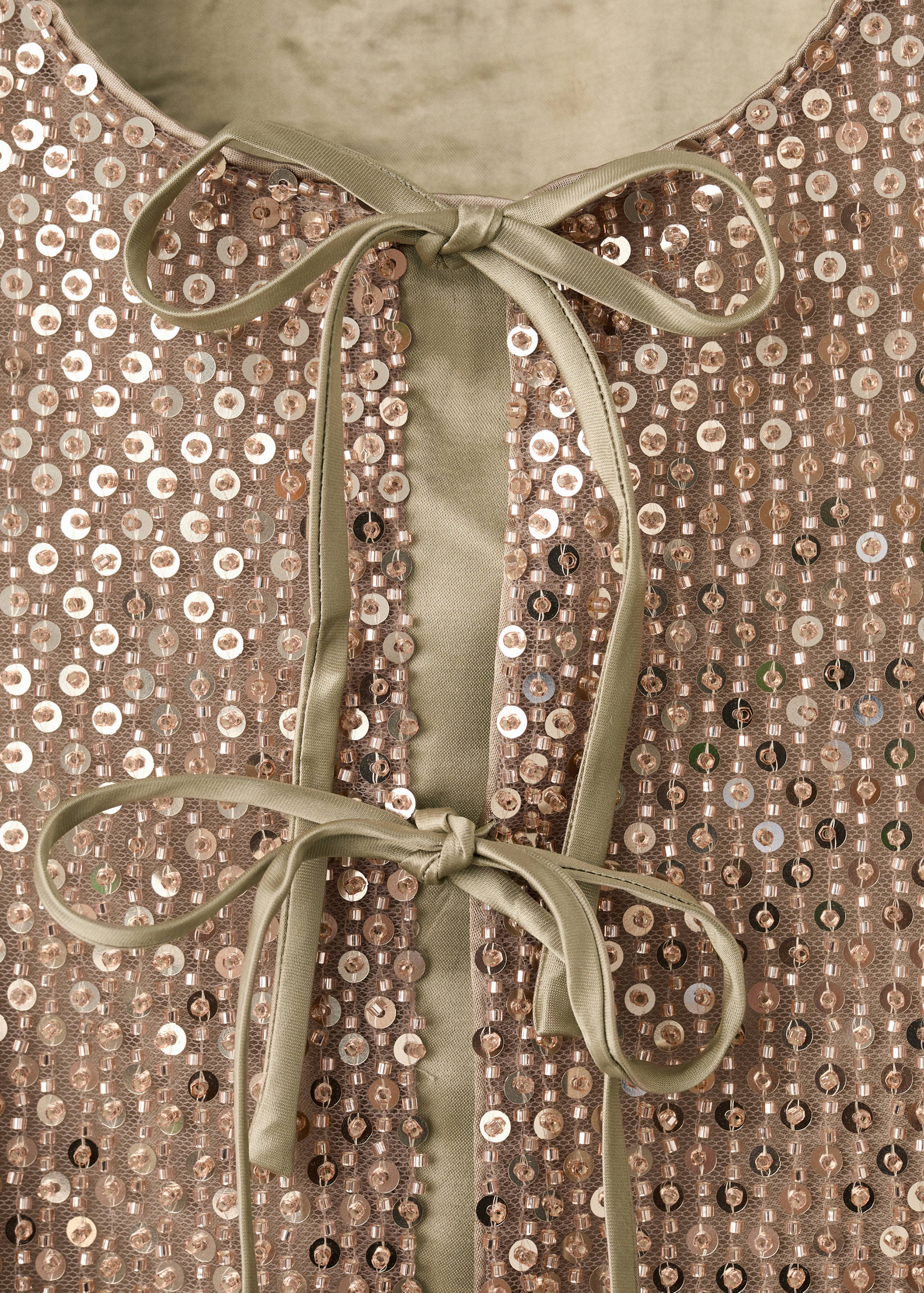Top with sequins and bow - Details of the article 8