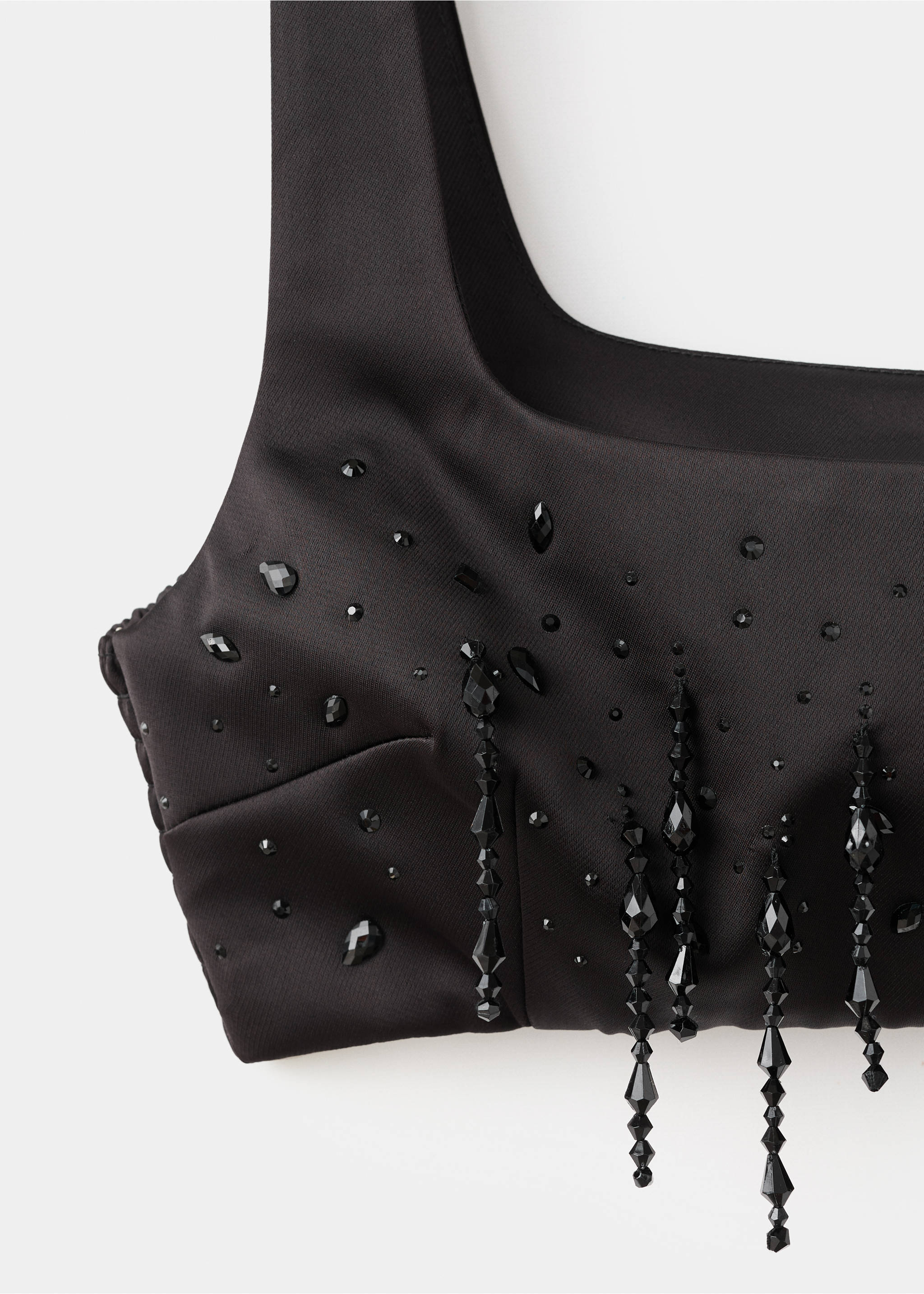 Top negro con cuello cuadrado y tirantes colgantes de cuentas de cristal., Negro. Ref: 17029210-00.