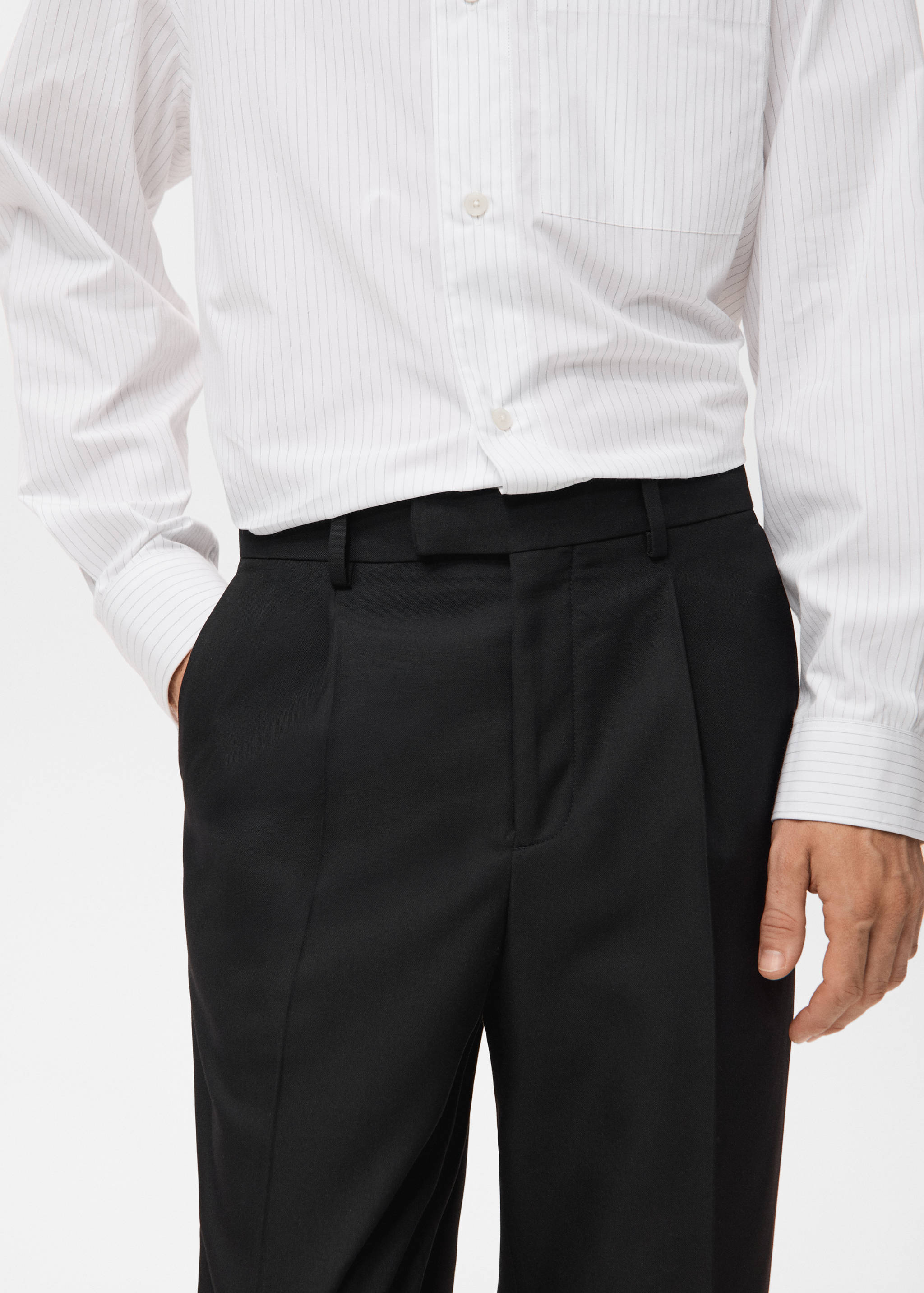 Regular-fit suit trousers with pleats - Details of the article 1