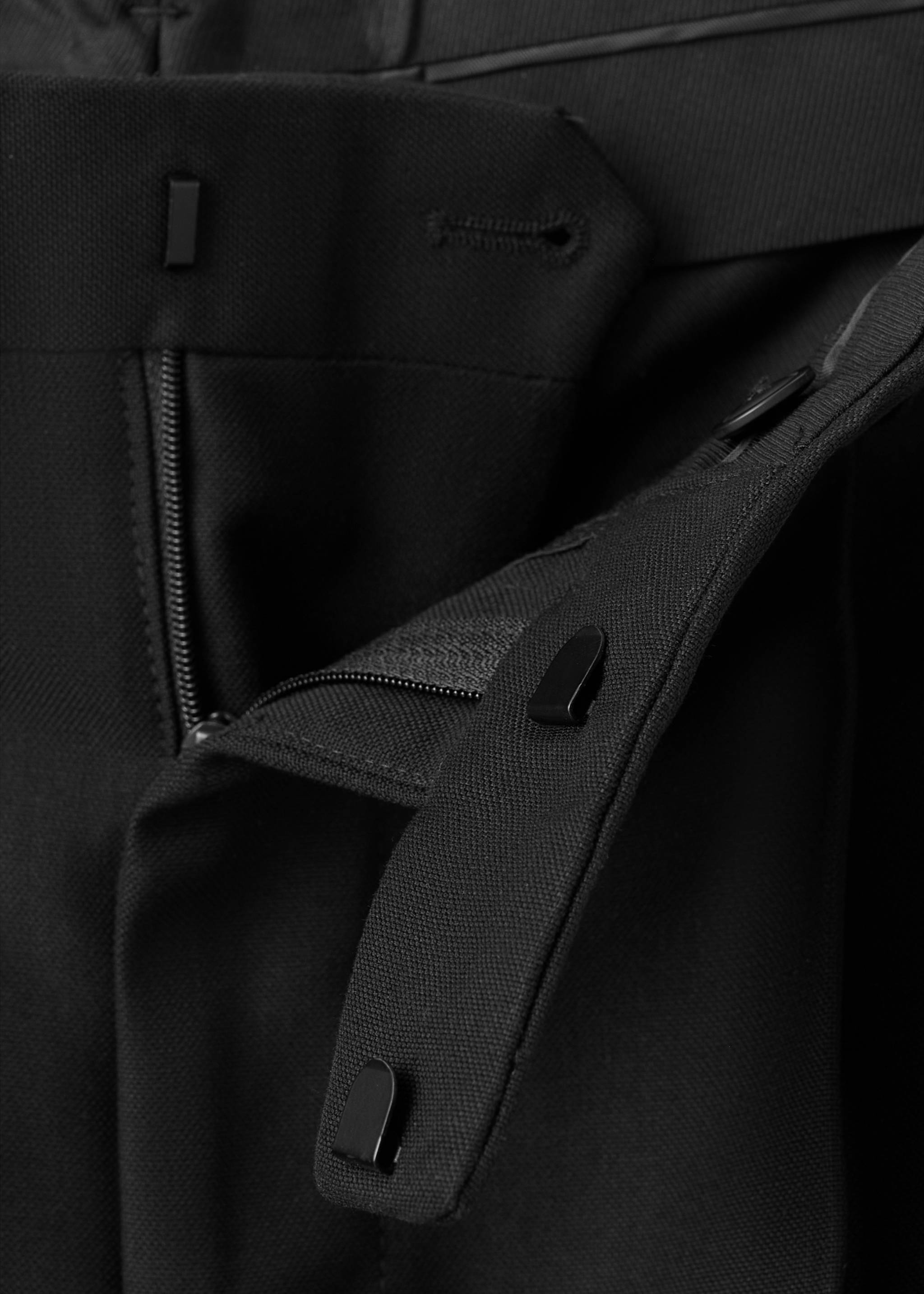 Regular-fit suit trousers with pleats - Details of the article 0