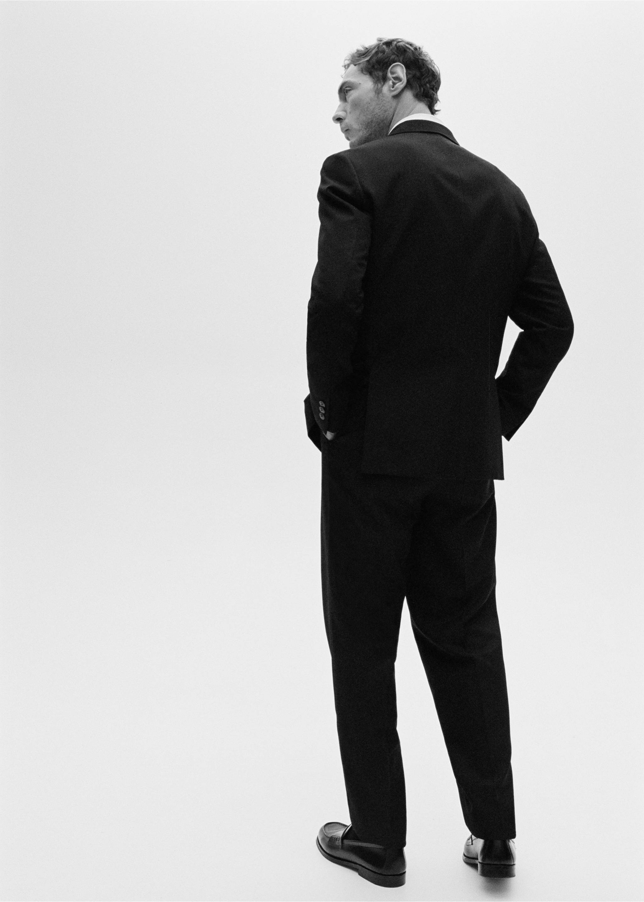 Regular-fit suit trousers with pleats - Details of the article 5, Black. Ref: 17029606-00.