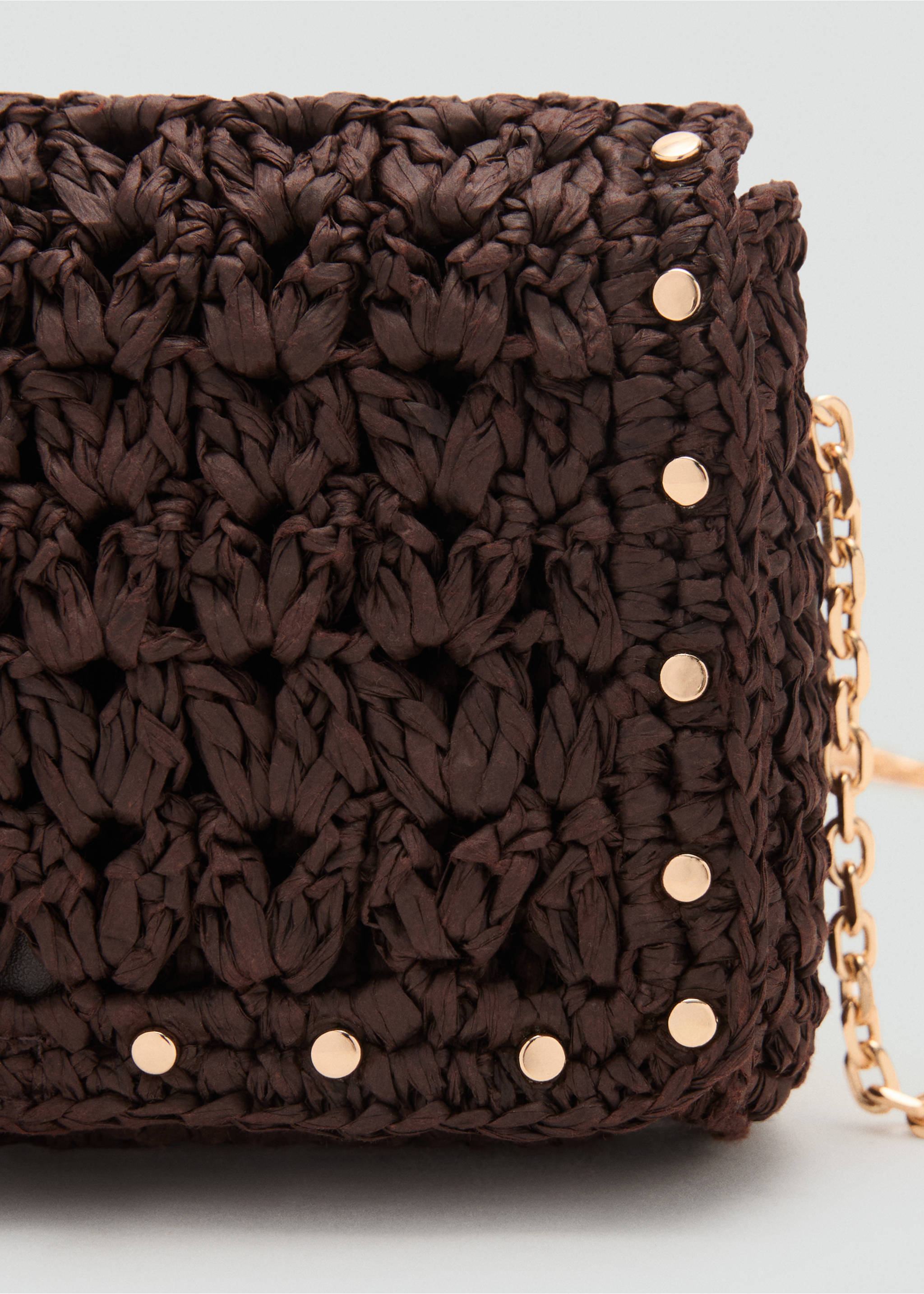 Mini natural fibre crossbody bag - Details of the article 2, Chocolate. Ref: 17031121-00.